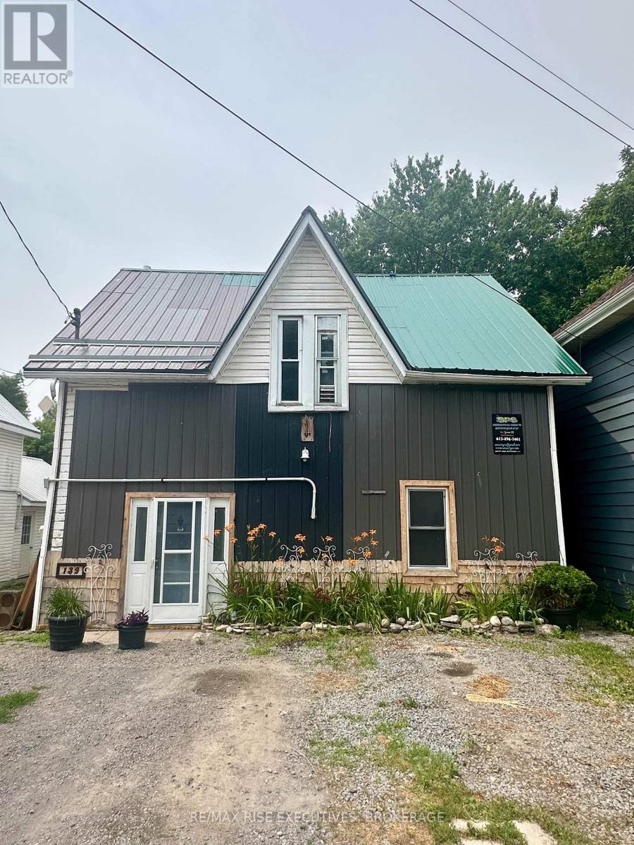 139 GREEN STREET, Deseronto, Ontario