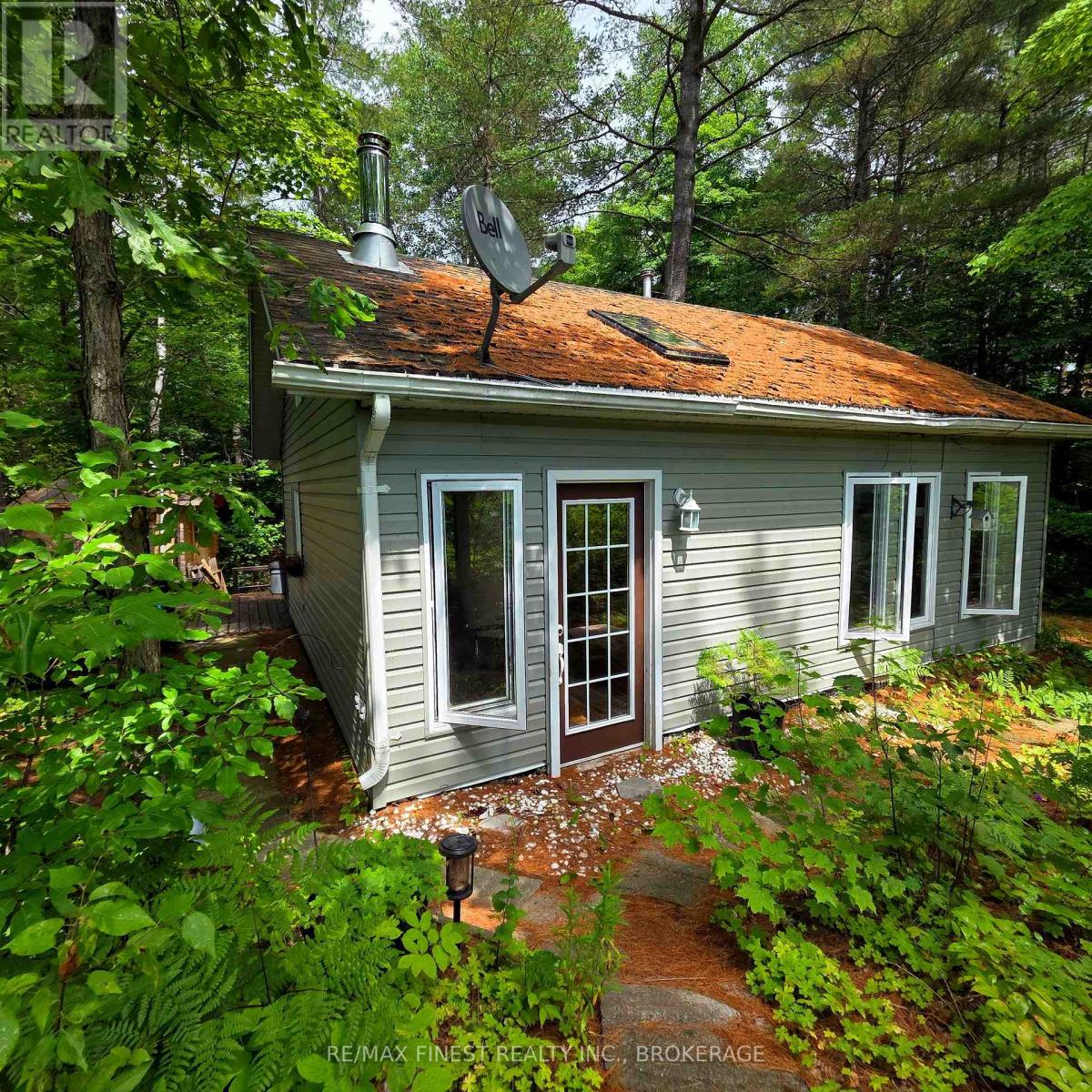 1036A TWIN LAKE LANE, Frontenac, Ontario