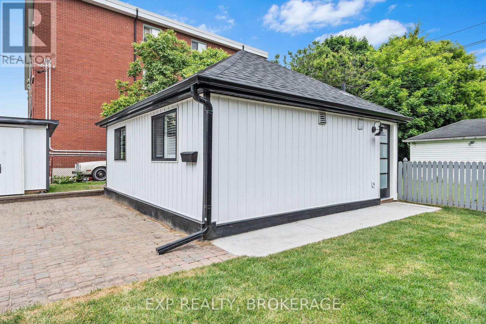 4 - 493 COLLEGE STREET, Kingston, Ontario