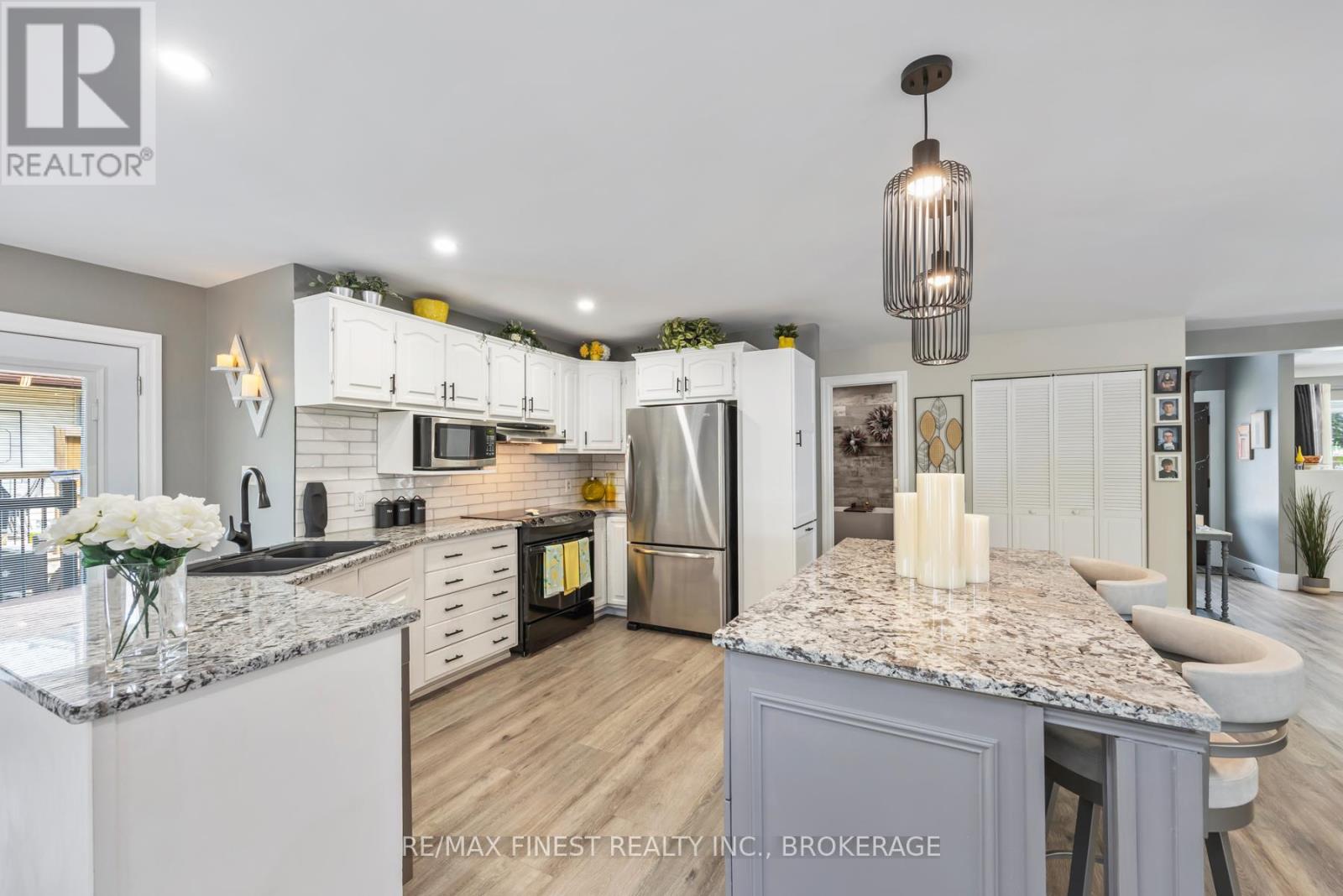 1303 Rockwood Drive, Kingston, Ontario  K7P 1X6 - Photo 15 - X12285946