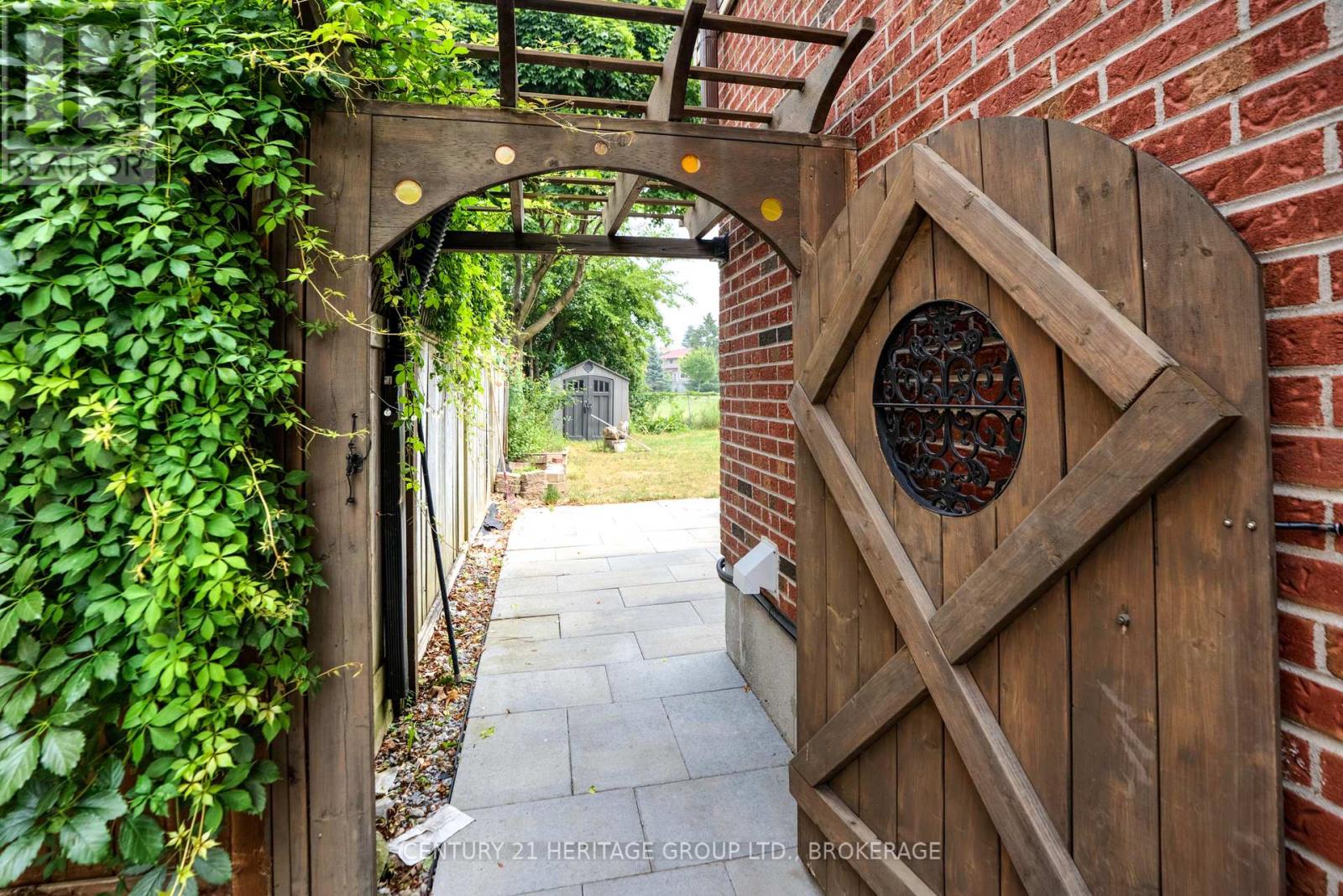 836 Milford Drive, Kingston, Ontario K7P 1A8 - Photo 3 - X12286824