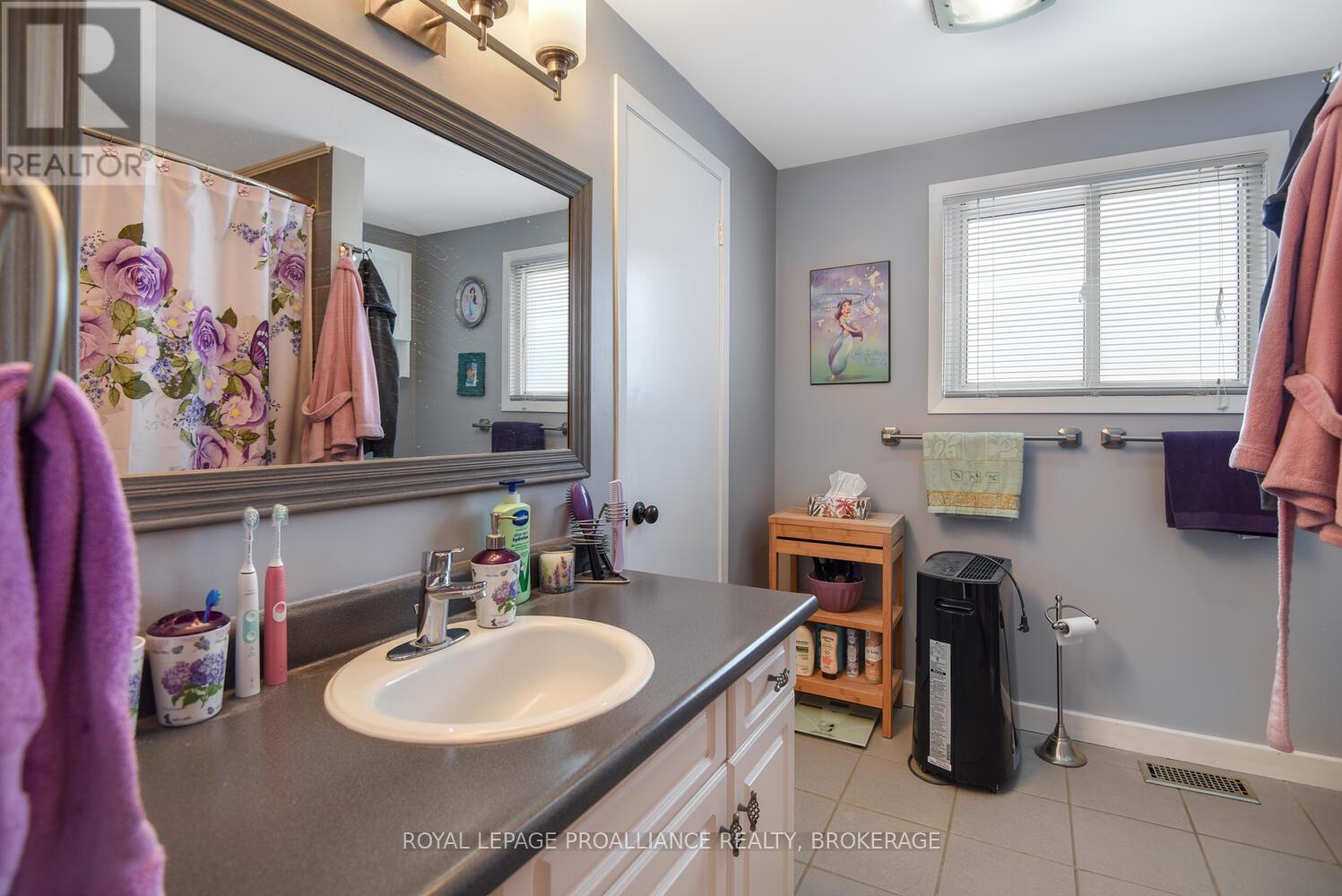 16 Mccready Street, Brockville, Ontario  K6V 5N3 - Photo 26 - X12287539