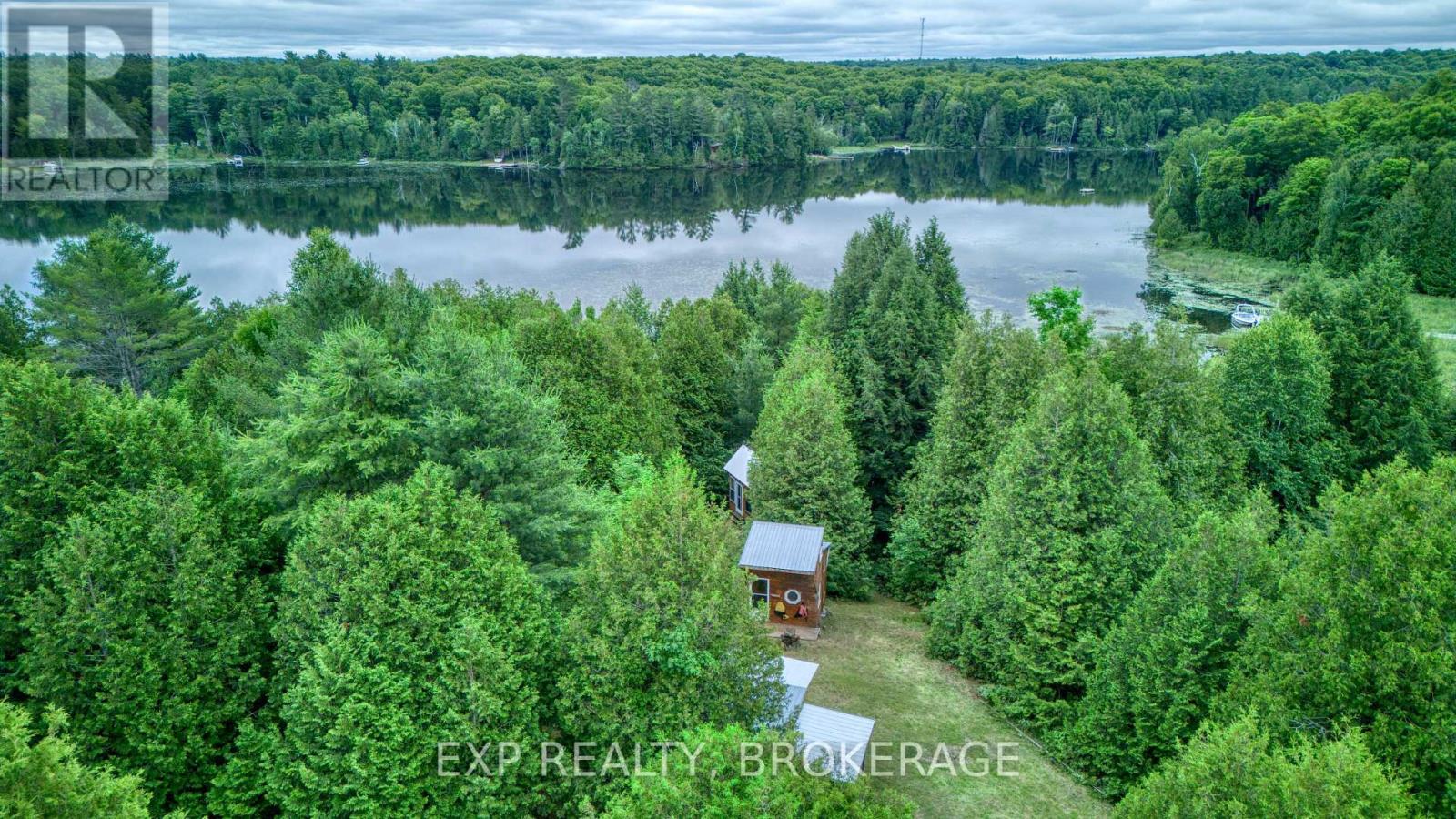 1129 FARM LAKE LANE, Frontenac, Ontario