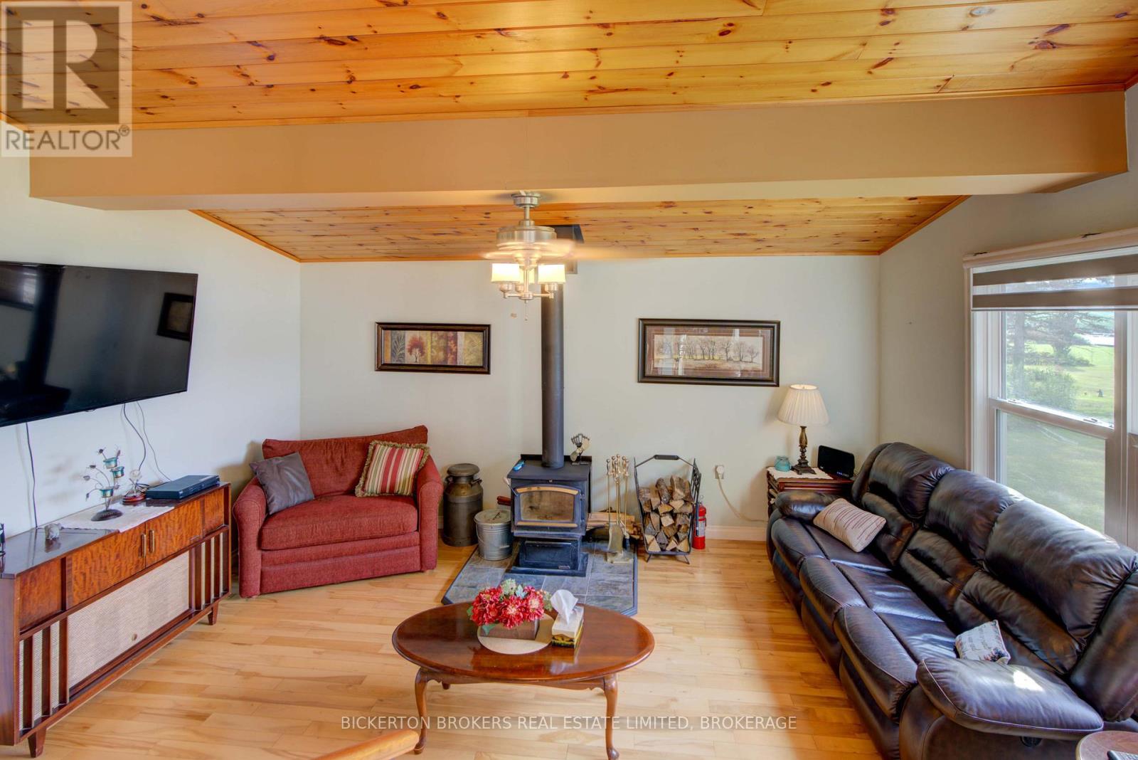 70 Kerry Point Road, Leeds And The Thousand Islands, Ontario  K0E 1R0 - Photo 25 - X12291978