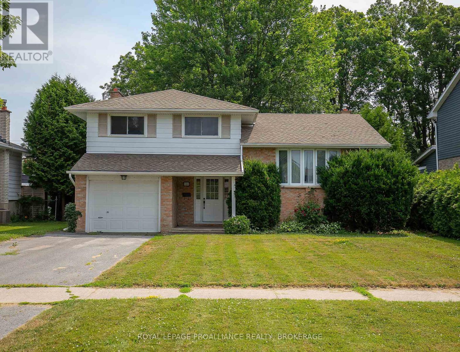 296 OLYMPUS AVENUE, Kingston, Ontario