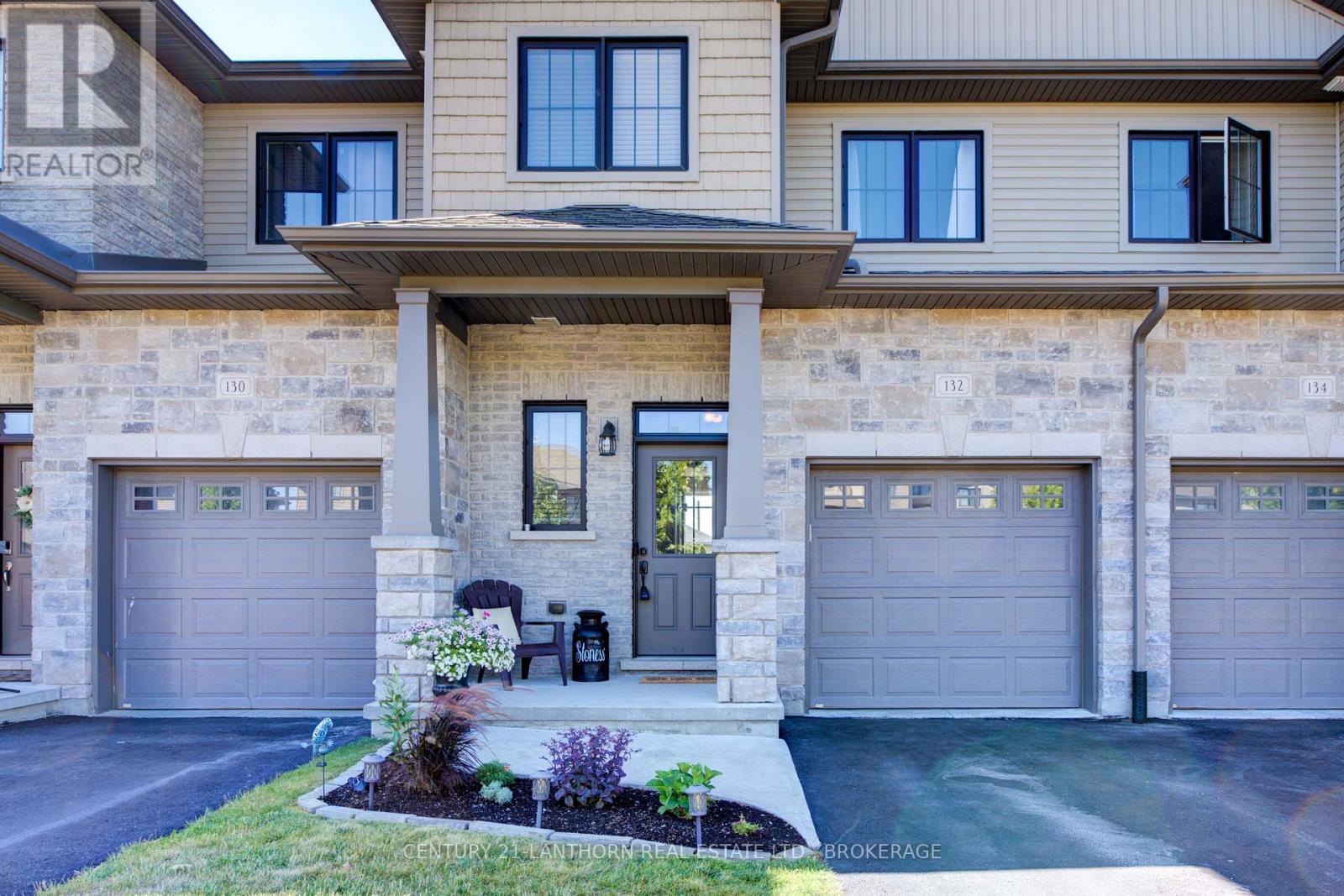 132 SIMURDA COURT, Loyalist, Ontario