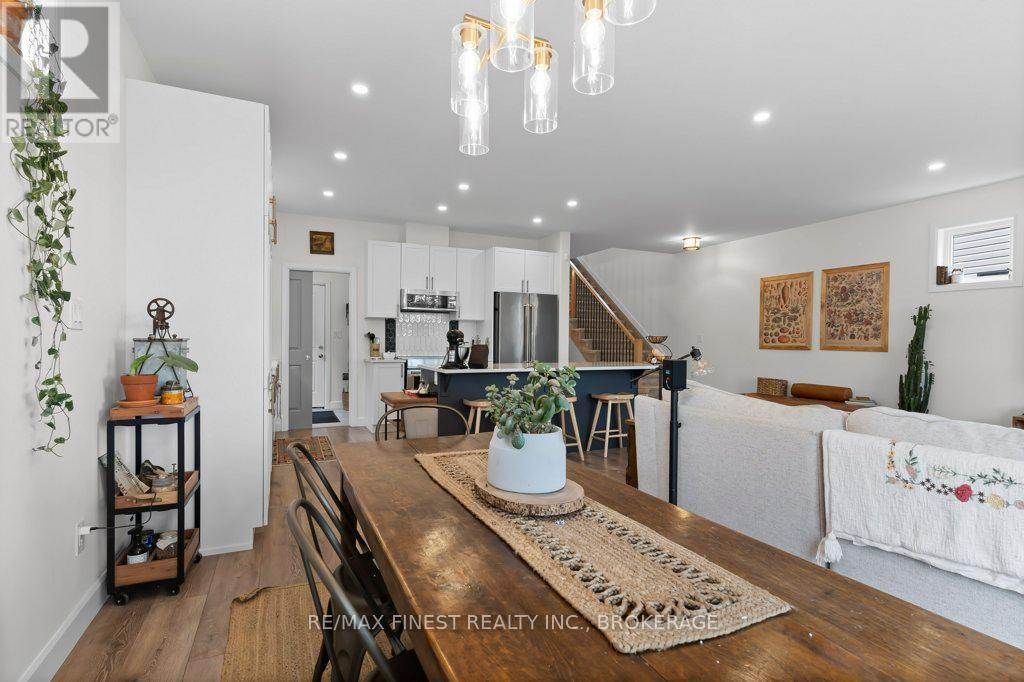 313 Pratt Drive, Loyalist, Ontario  K7N 0E8 - Photo 11 - X12299635