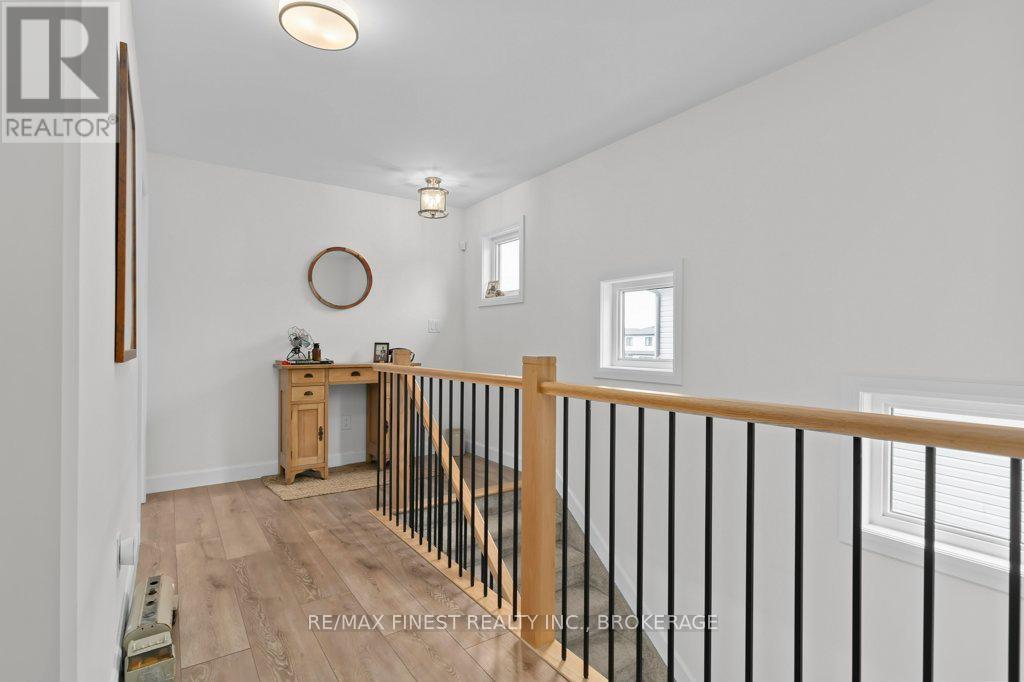 313 Pratt Drive, Loyalist, Ontario  K7N 0E8 - Photo 17 - X12299635