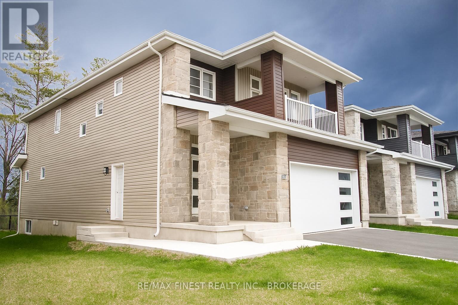 313 Pratt Drive, Loyalist, Ontario  K7N 0E8 - Photo 2 - X12299635