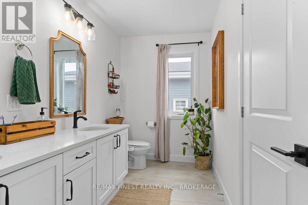 313 Pratt Drive, Loyalist, Ontario  K7N 0E8 - Photo 23 - X12299635