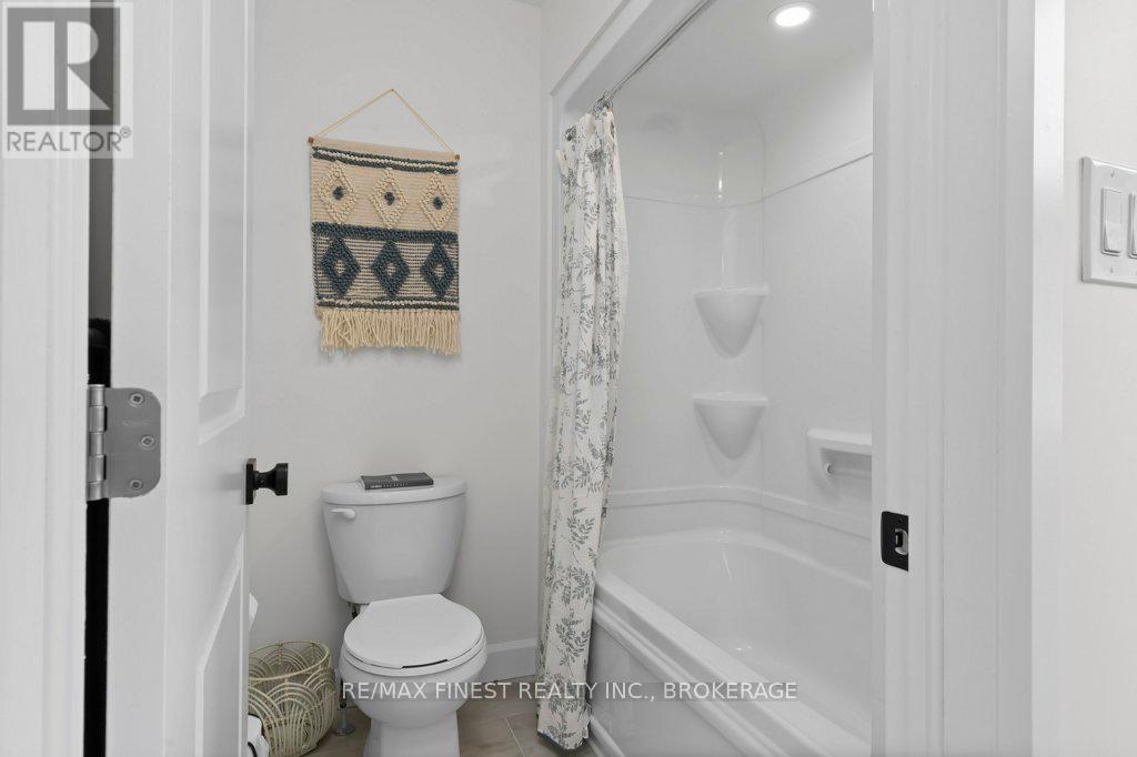 313 Pratt Drive, Loyalist, Ontario  K7N 0E8 - Photo 33 - X12299635