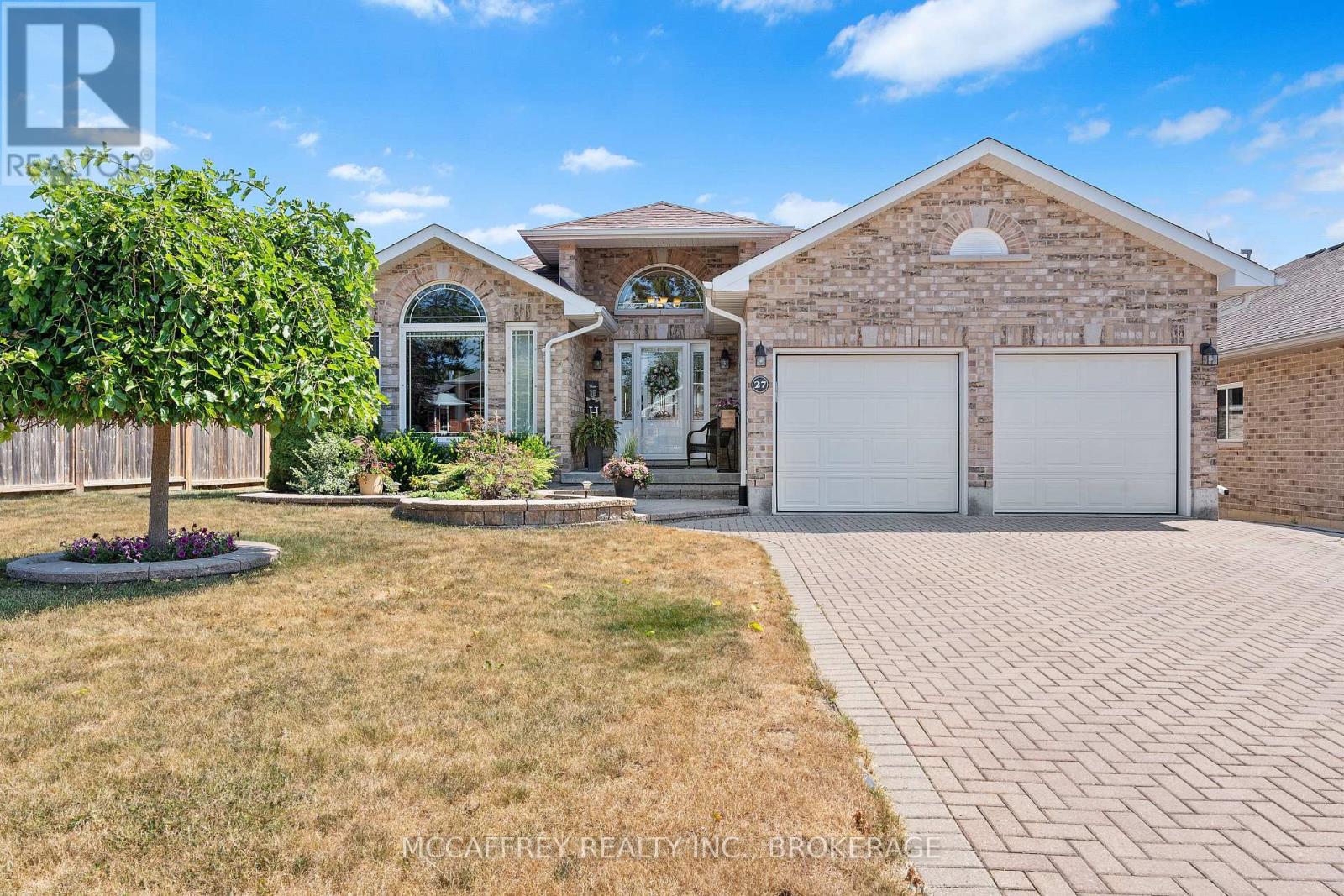 27 ASHWOOD CRESCENT, Greater Napanee, Ontario