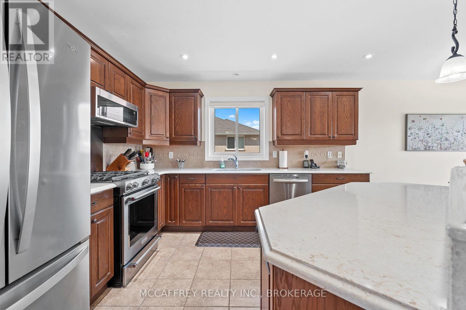 27 Ashwood Crescent, Greater Napanee, Ontario  K7R 3L1 - Photo 17 - X12299658