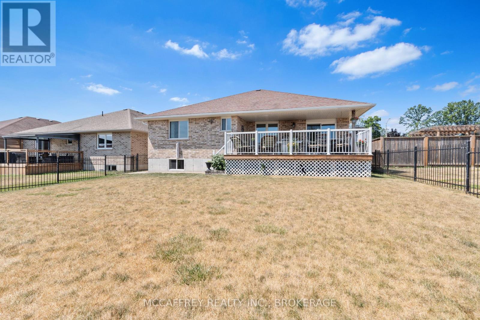 27 Ashwood Crescent, Greater Napanee, Ontario  K7R 3L1 - Photo 45 - X12299658