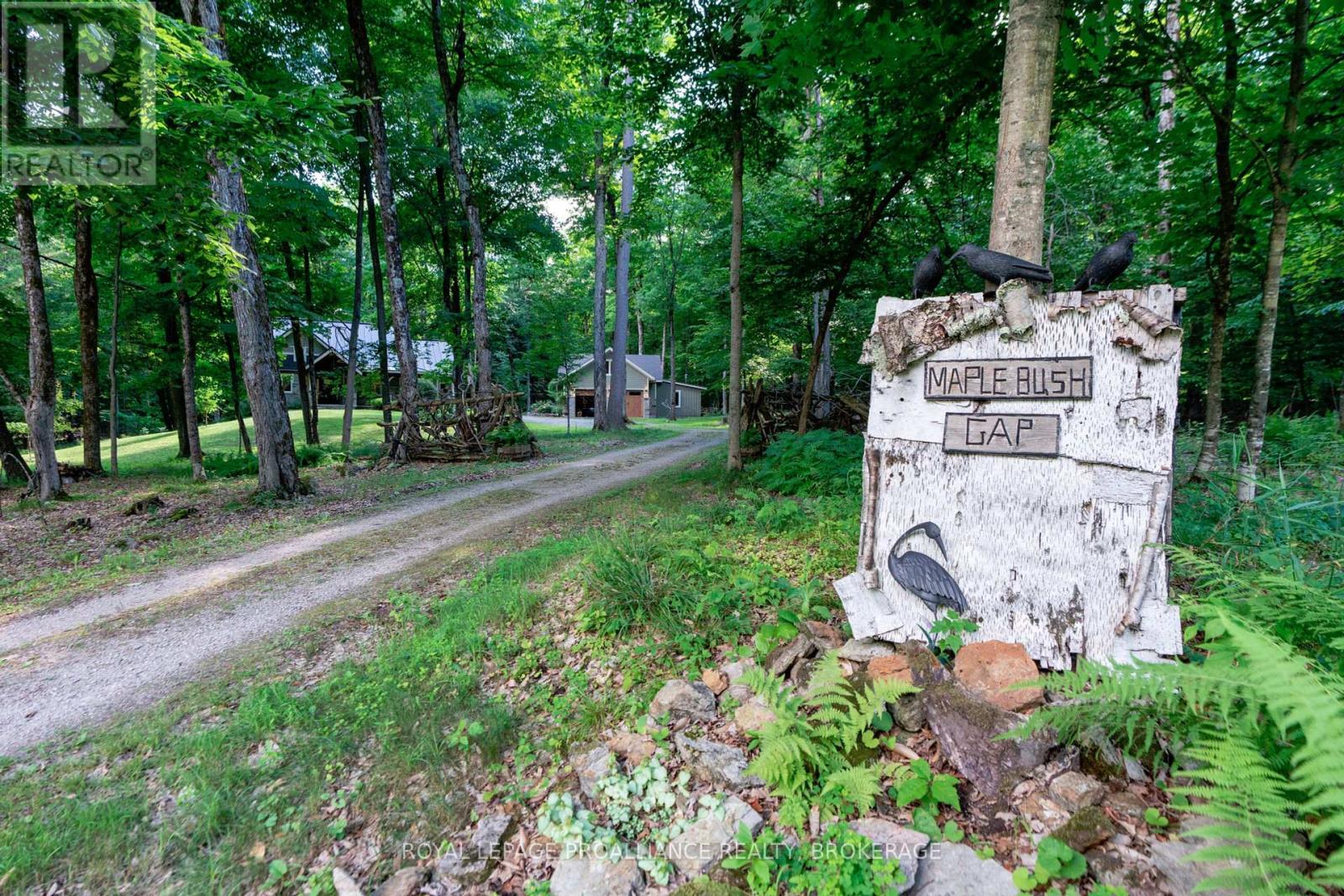 141 Maplebush Trail, Drummond/north Elmsley, Ontario  K7H 3C7 - Photo 36 - X12302100