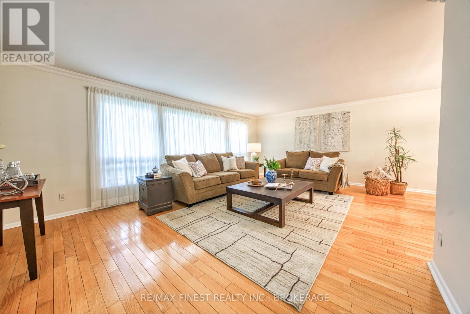 16 Pembroke Street, Kingston, Ontario K7L 4N4 - Photo 11 - X12303105