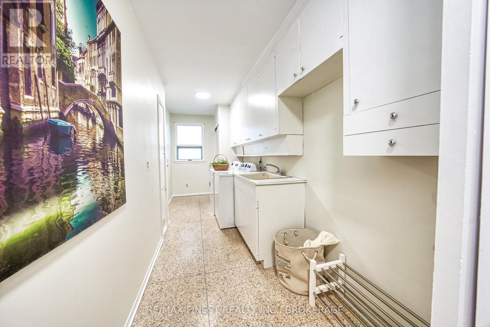 16 Pembroke Street, Kingston, Ontario K7L 4N4 - Photo 25 - X12303105