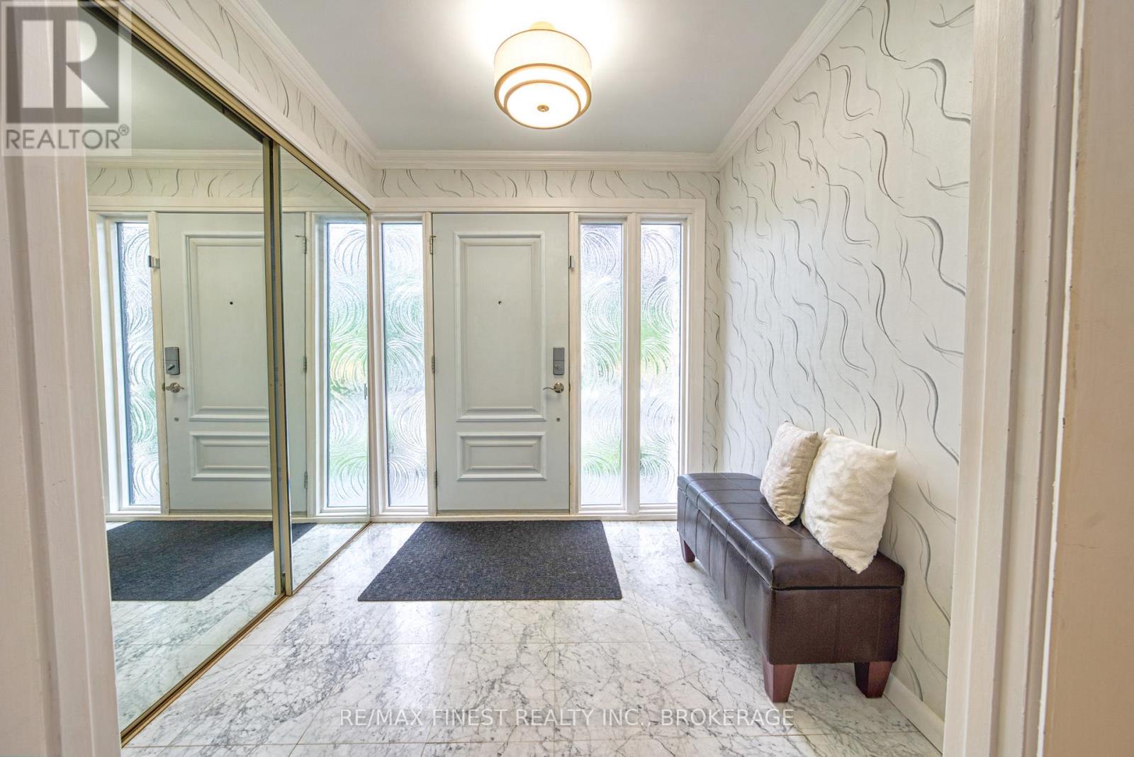 16 Pembroke Street, Kingston, Ontario K7L 4N4 - Photo 9 - X12303105