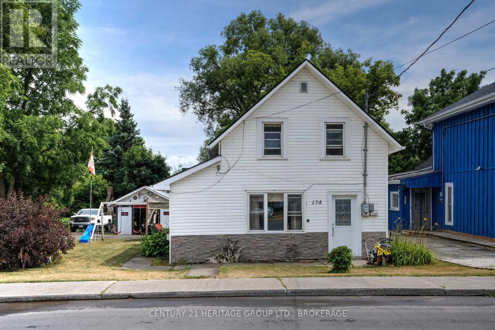 174 THOMAS STREET, Deseronto, Ontario