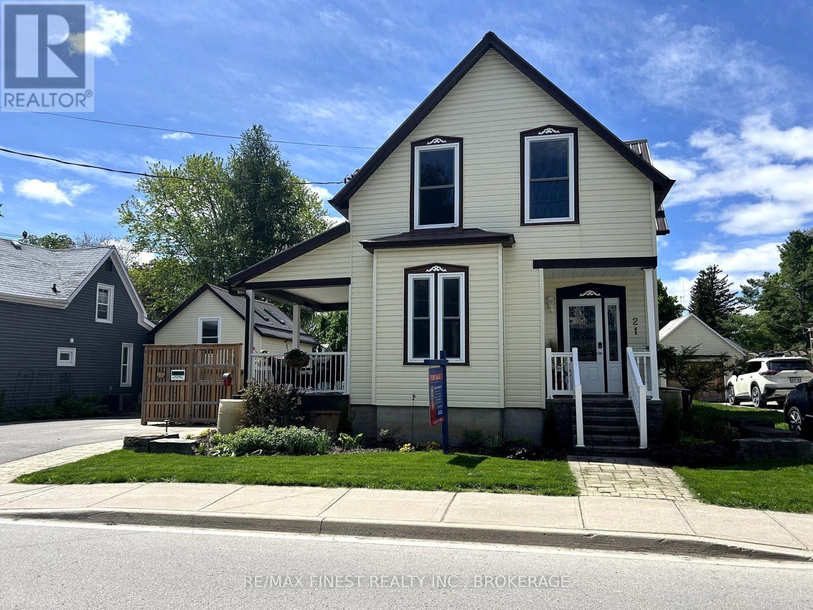 21A CENTRE STREET, Prince Edward County, Ontario