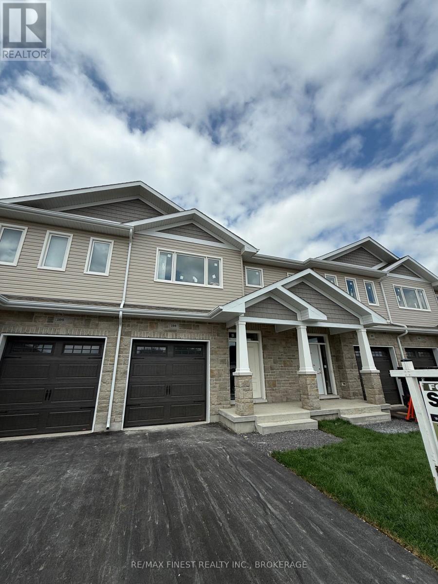 192 Heritage Park Drive, Greater Napanee, Ontario  K7R 3X8 - Photo 2 - X12318037