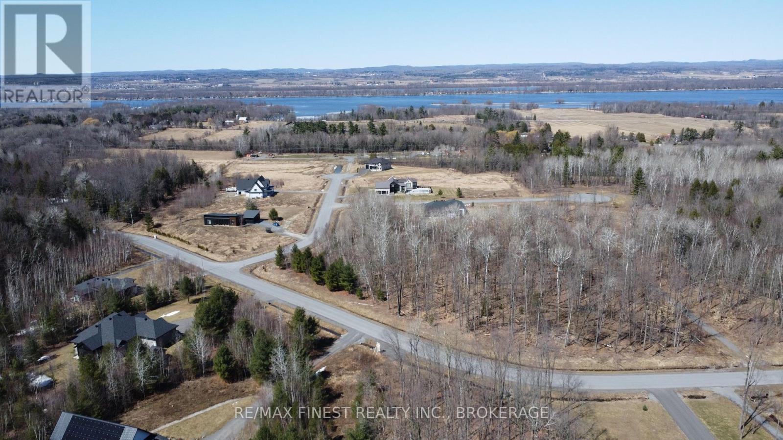 1581 Kinsella Drive, Ottawa, Ontario K4C 0B2 - Photo 3 - X12319041