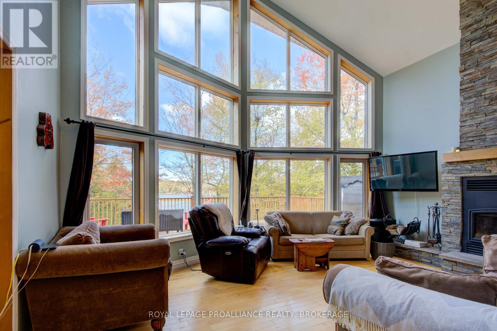 224 Island Drive Lane, Frontenac, Ontario K0H 2B0 - Photo 16 - X12324998