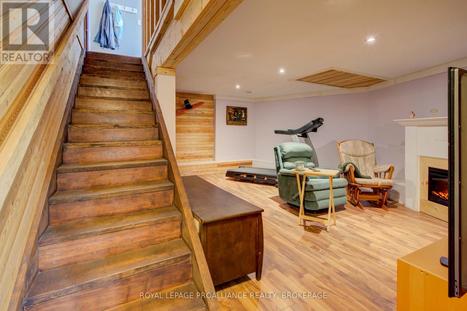 224 Island Drive Lane, Frontenac, Ontario K0H 2B0 - Photo 29 - X12324998