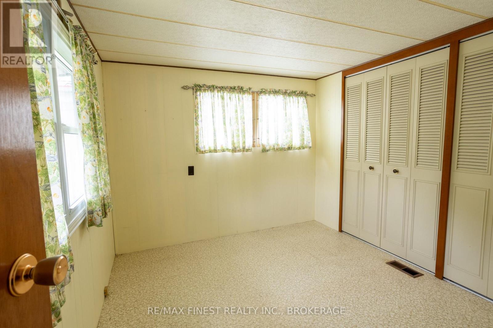 3 Wentworth Drive, Kingston, Ontario  K7K 5E1 - Photo 11 - X12328043