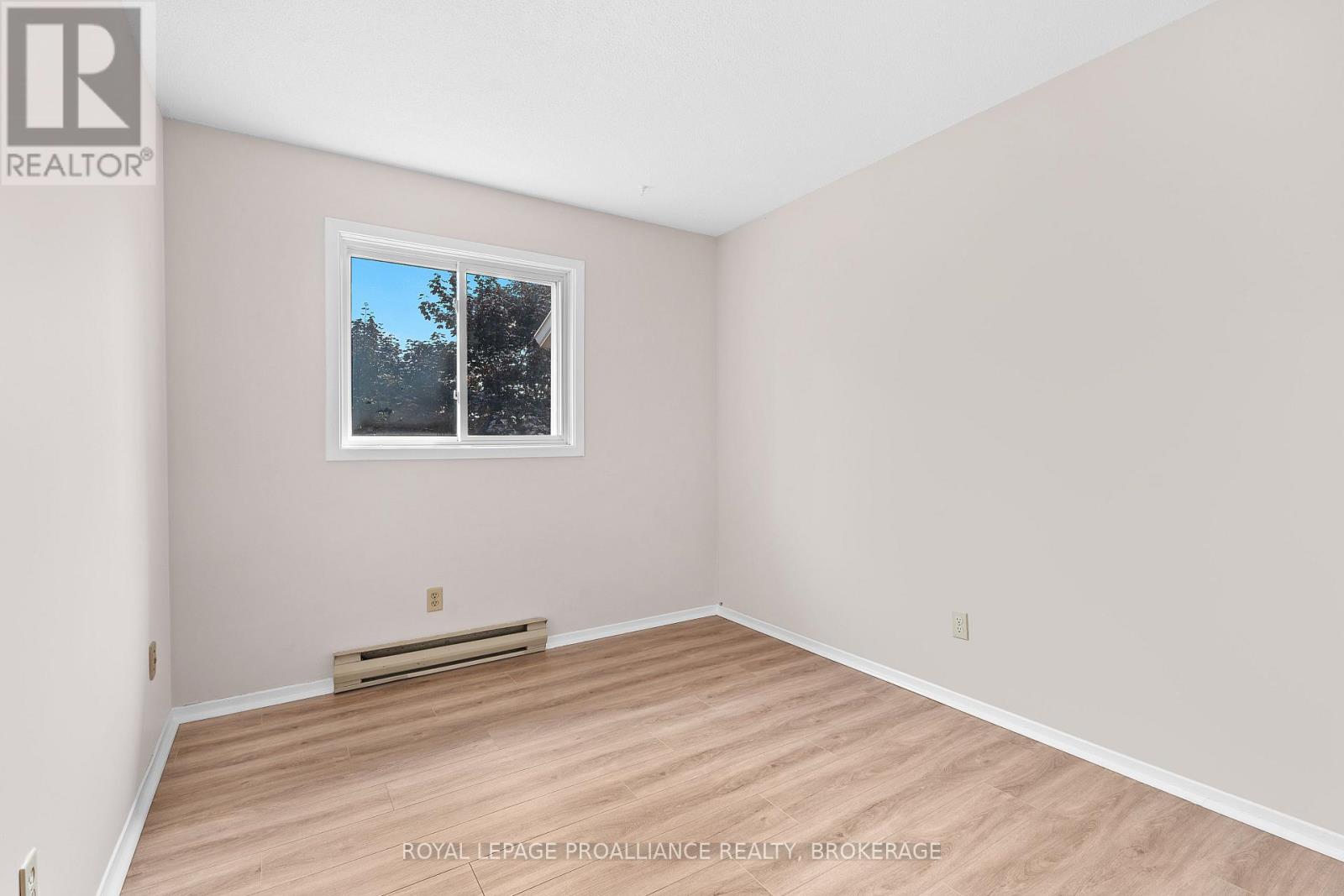302 - 573 Armstrong Road, Kingston, Ontario  K7M 8J8 - Photo 24 - X12329709