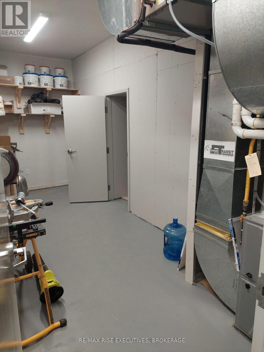 1002 Prince Street, Lansdowne Village, Ontario K0E 1L0 - Photo 9 - X12332902