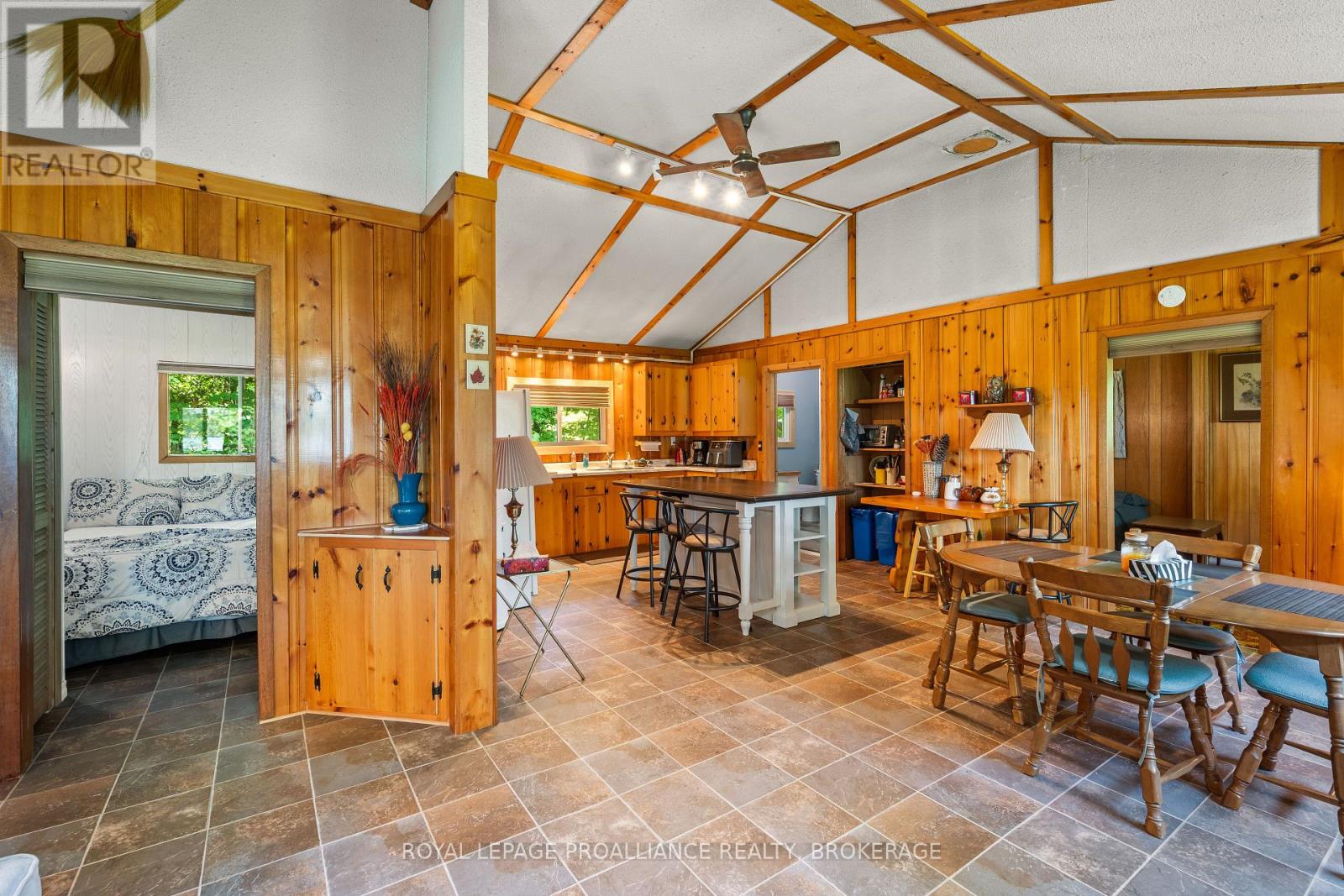 1057 Marble Lake Road, Frontenac, Ontario  K0H 1K0 - Photo 12 - X12332986
