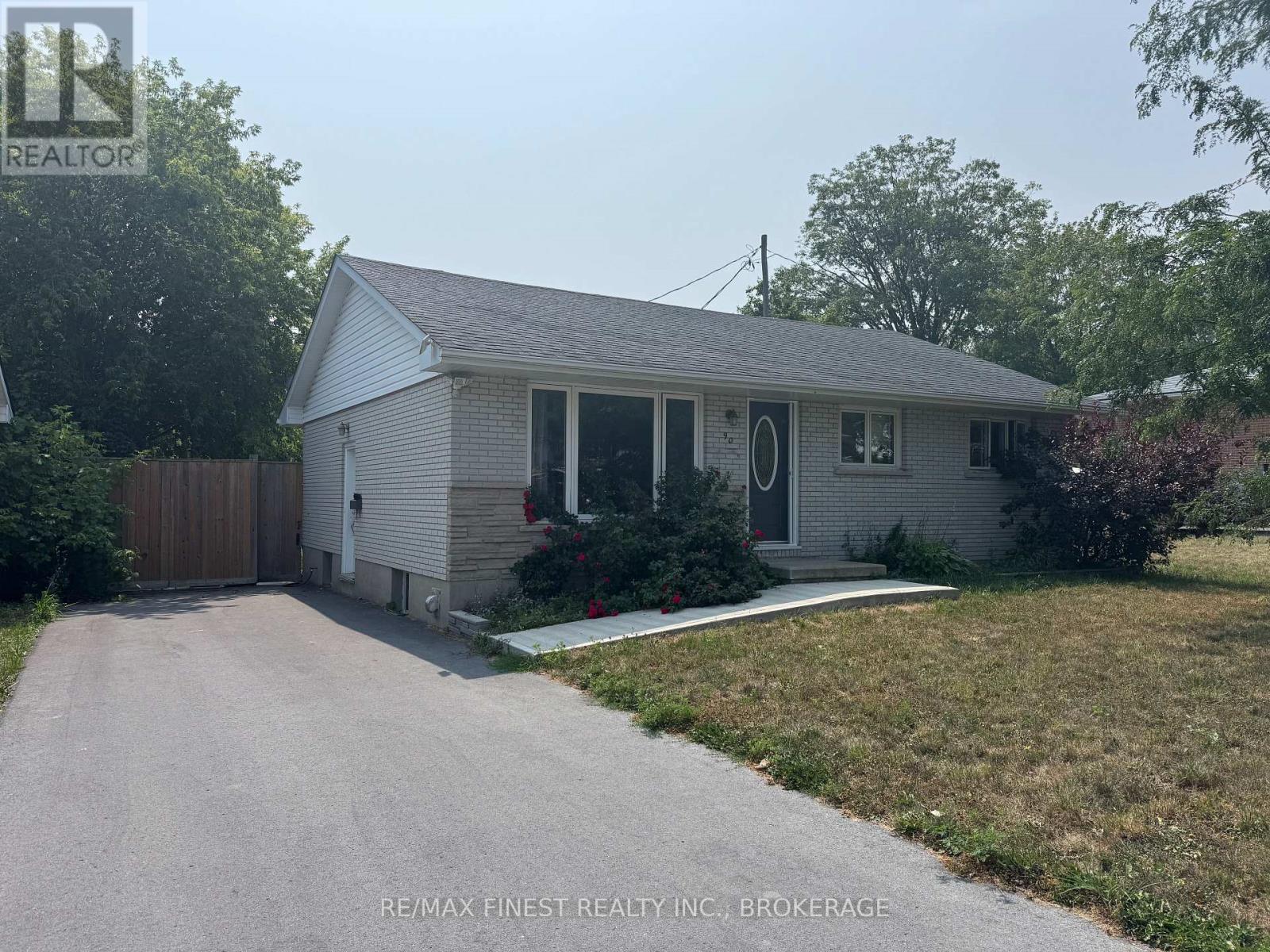 90 MORENZ CRESCENT, Kingston, Ontario