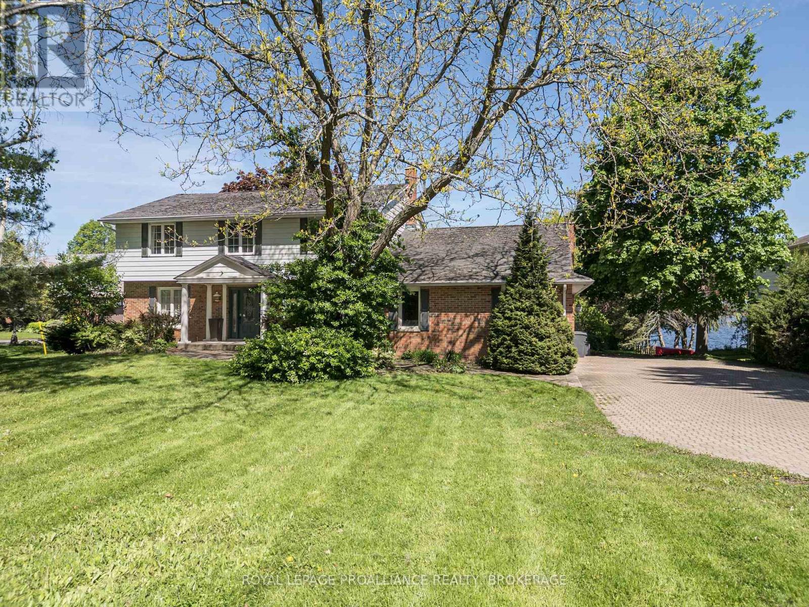 1060 COUNTY ROAD 3, Prince Edward County, Ontario