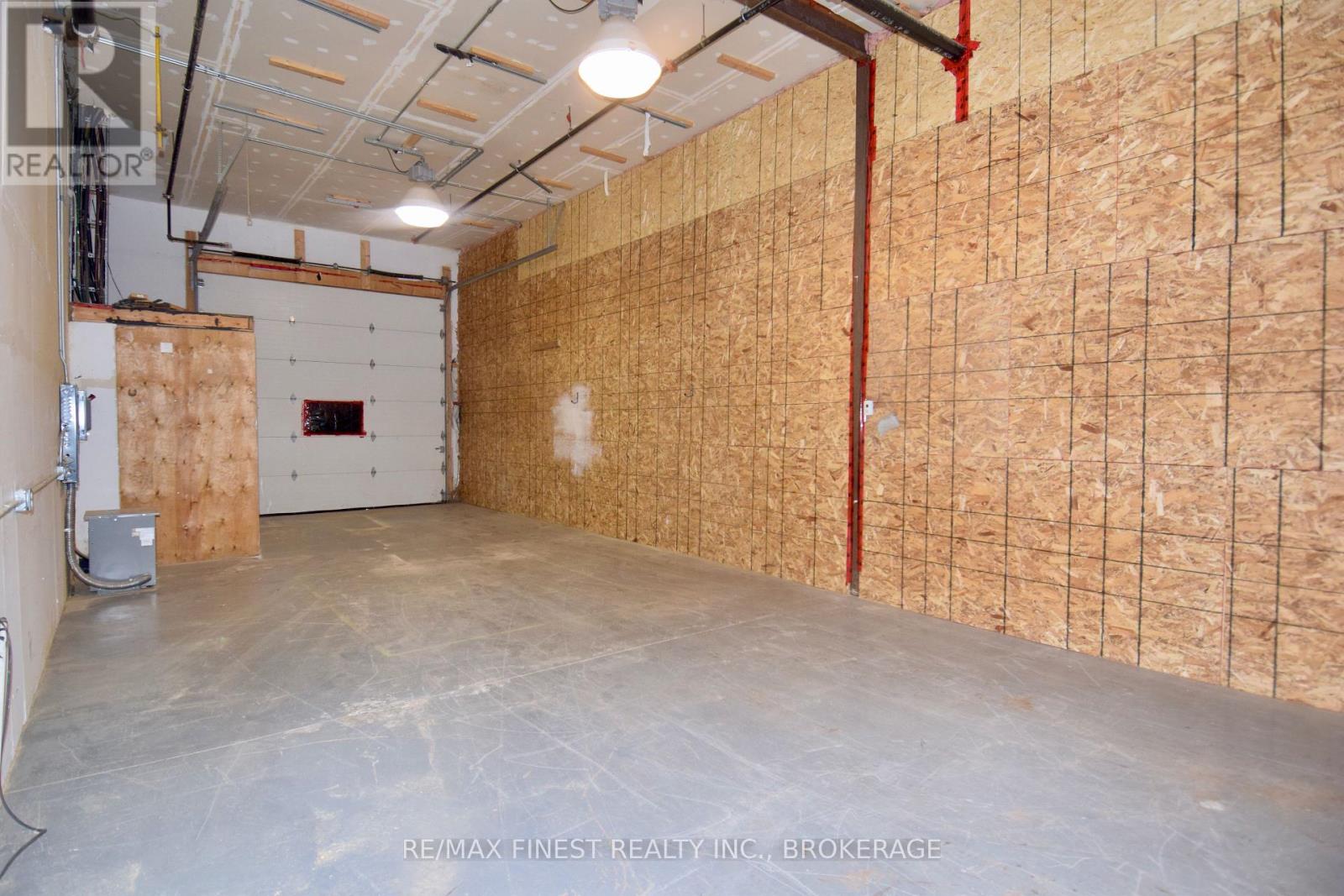 2 - 212 Camden Road, Greater Napanee, Ontario  K7R 1E3 - Photo 4 - X12338984