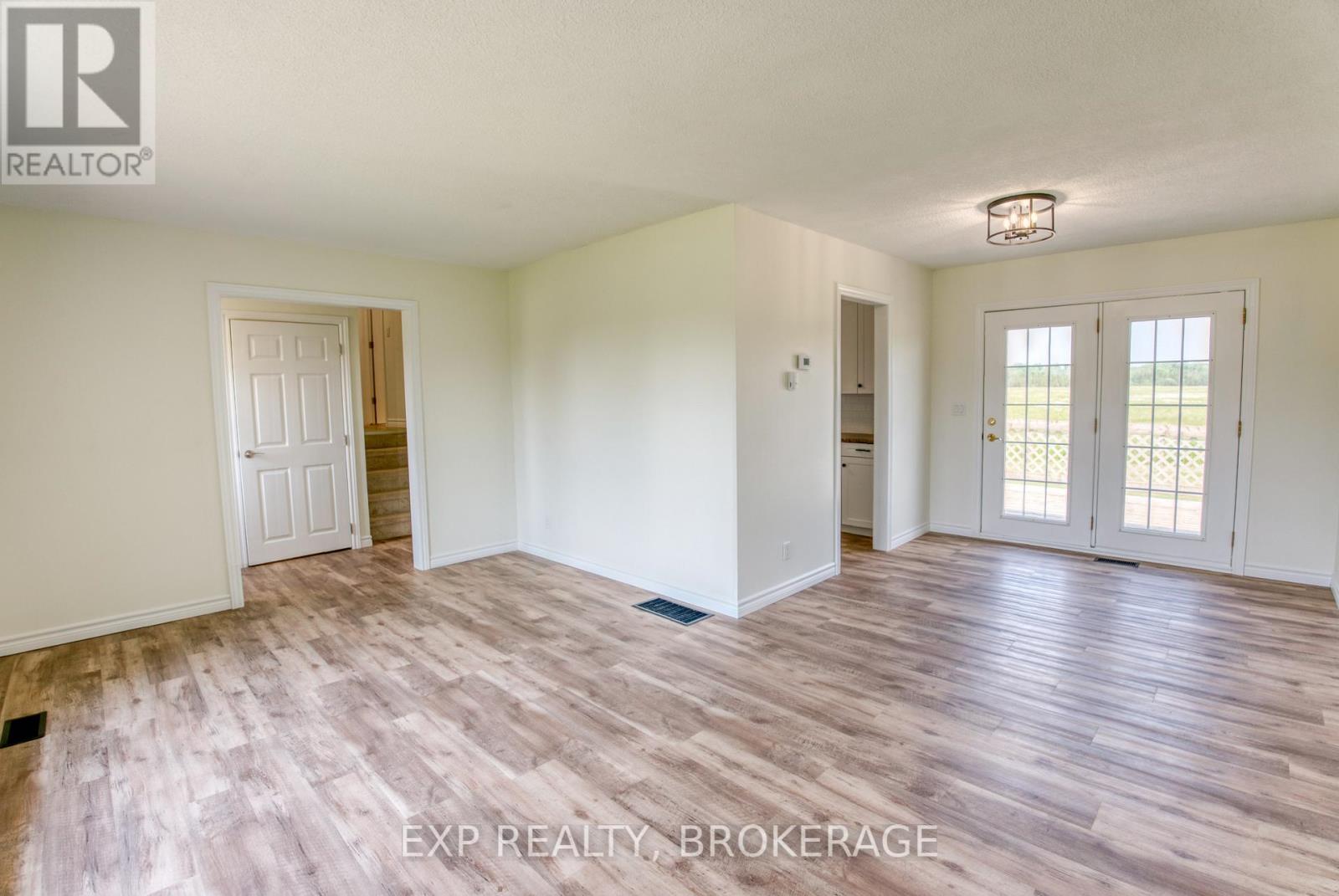 121 Ivy Ridge Road, Prince Edward County, Ontario  K0K 1T0 - Photo 8 - X12341680