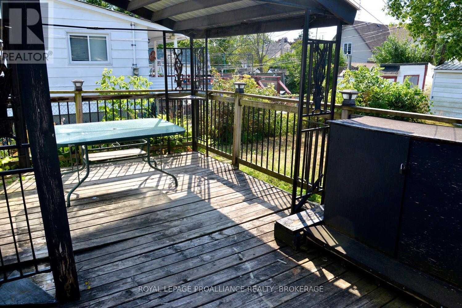 18 Dunkirk Avenue, Kingston, Ontario K7K 2H4 - Photo 29 - X12343547