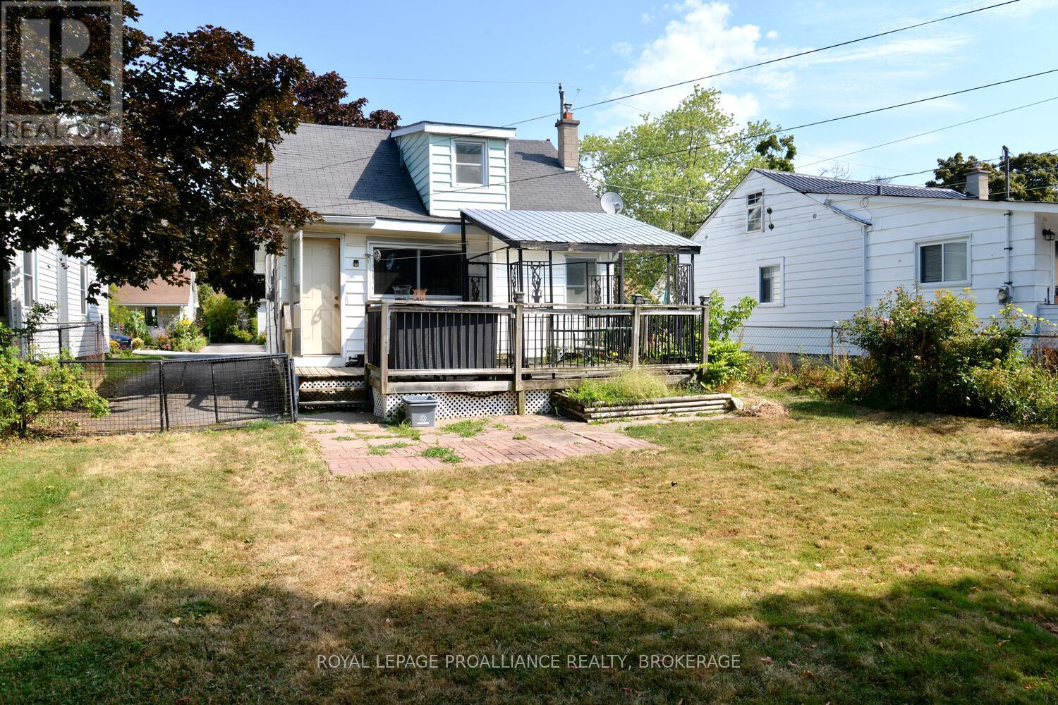 18 Dunkirk Avenue, Kingston, Ontario K7K 2H4 - Photo 33 - X12343547