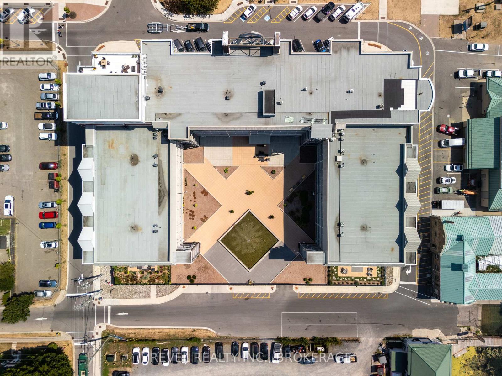 14 - 130 Water Street E, Gananoque, Ontario K7G 0A8 - Photo 34 - X12343947