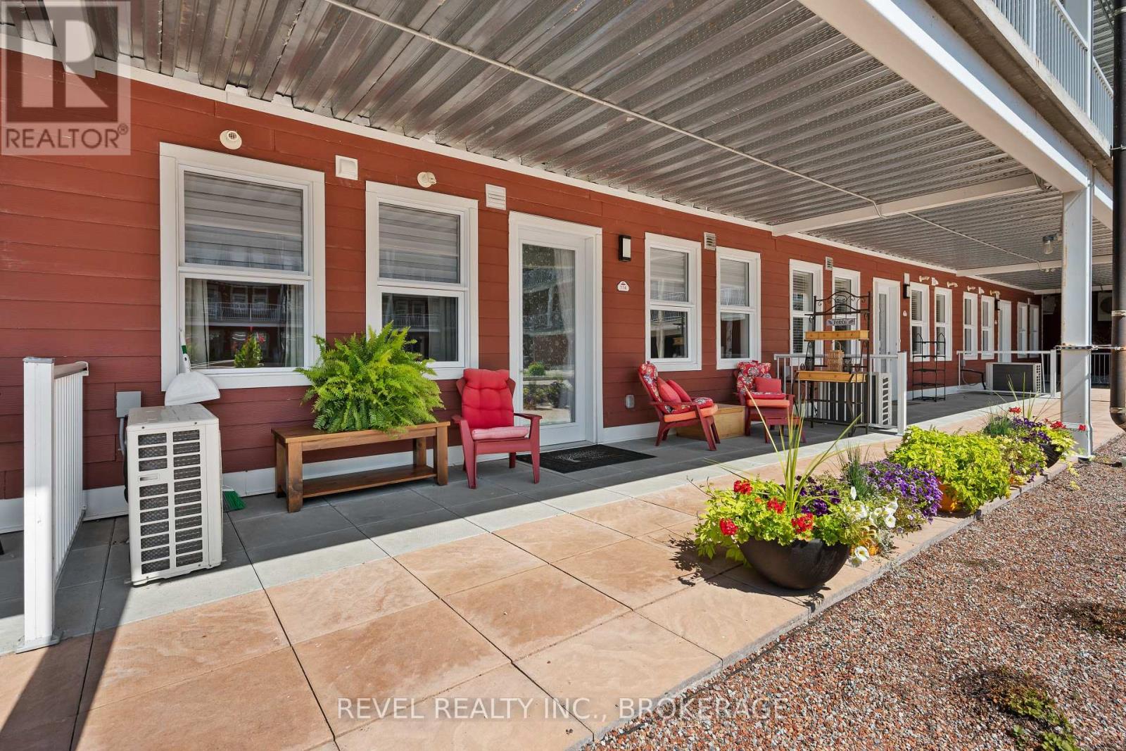 14 - 130 Water Street E, Gananoque, Ontario K7G 0A8 - Photo 5 - X12343947