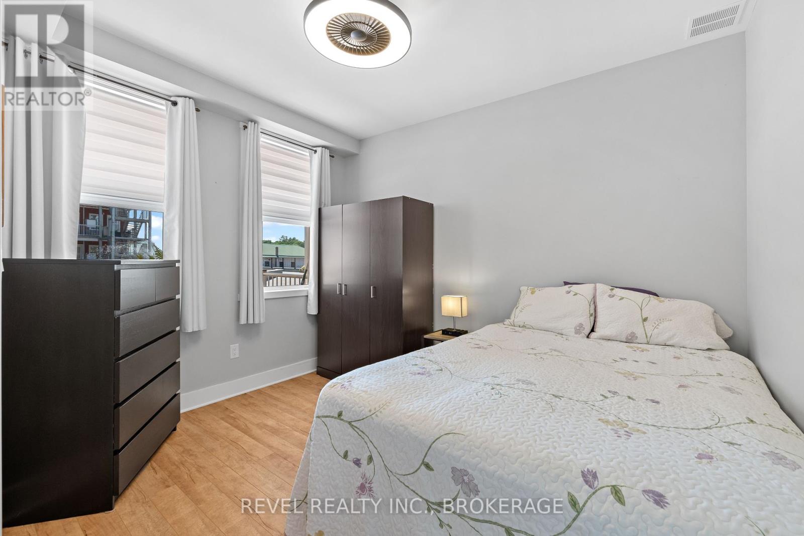 14 - 130 Water Street E, Gananoque, Ontario K7G 0A8 - Photo 9 - X12343947