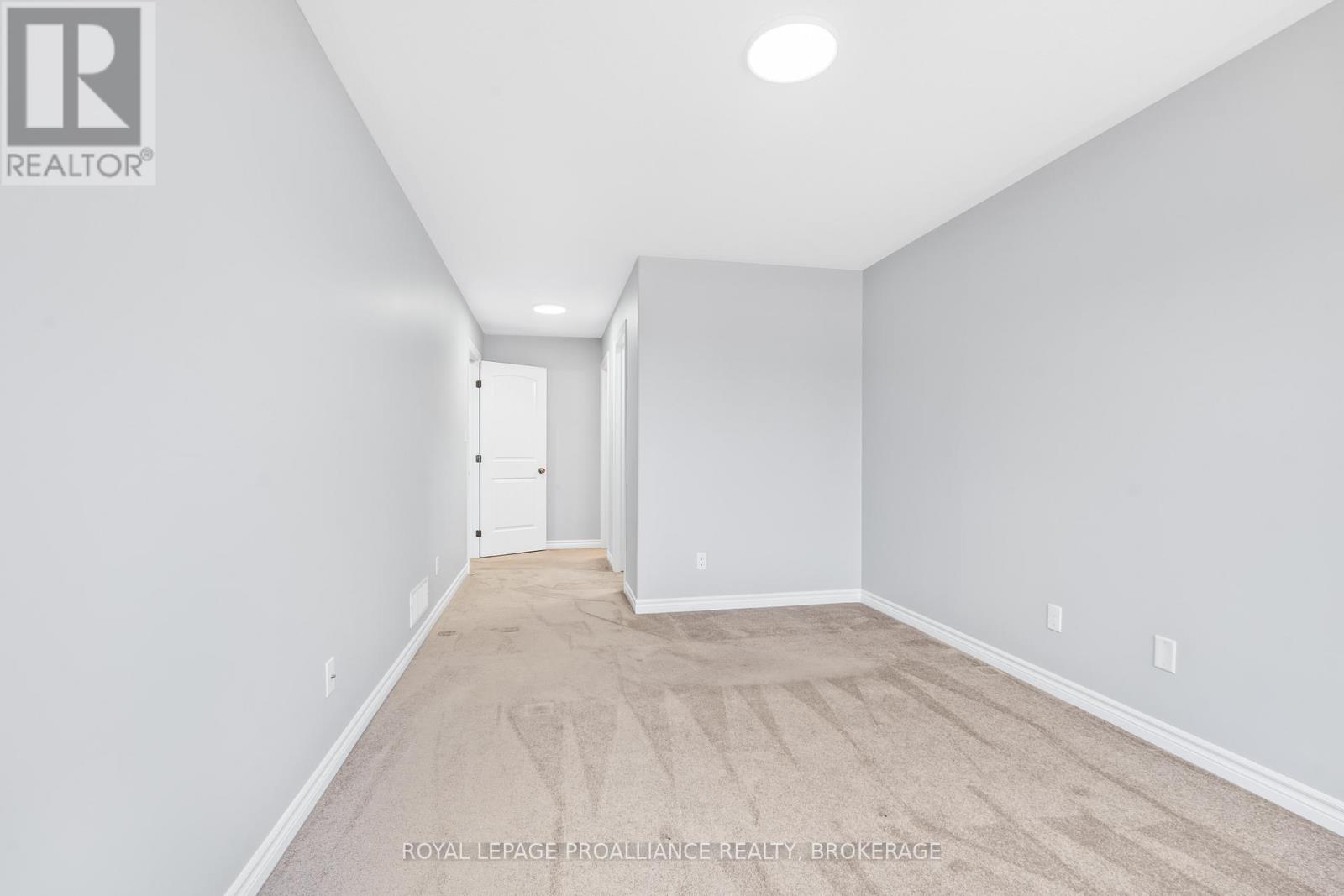 1584 Davenport Crescent, Kingston, Ontario K7P 0H5 - Photo 18 - X12354415