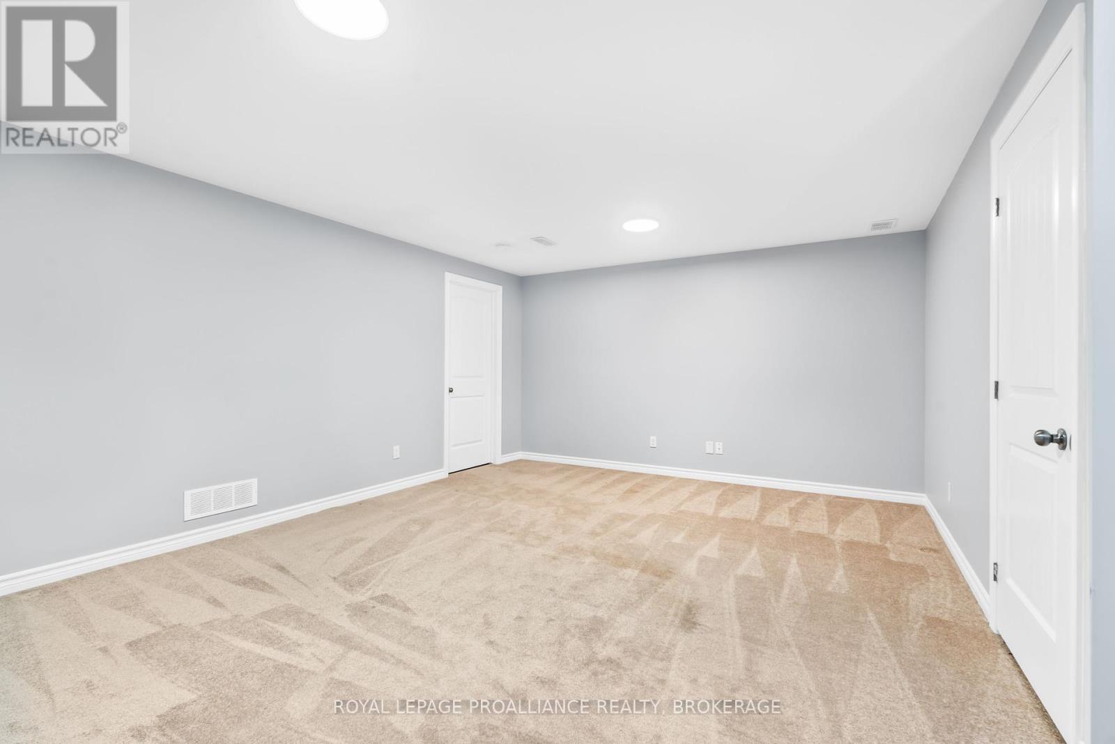 1584 Davenport Crescent, Kingston, Ontario K7P 0H5 - Photo 29 - X12354415