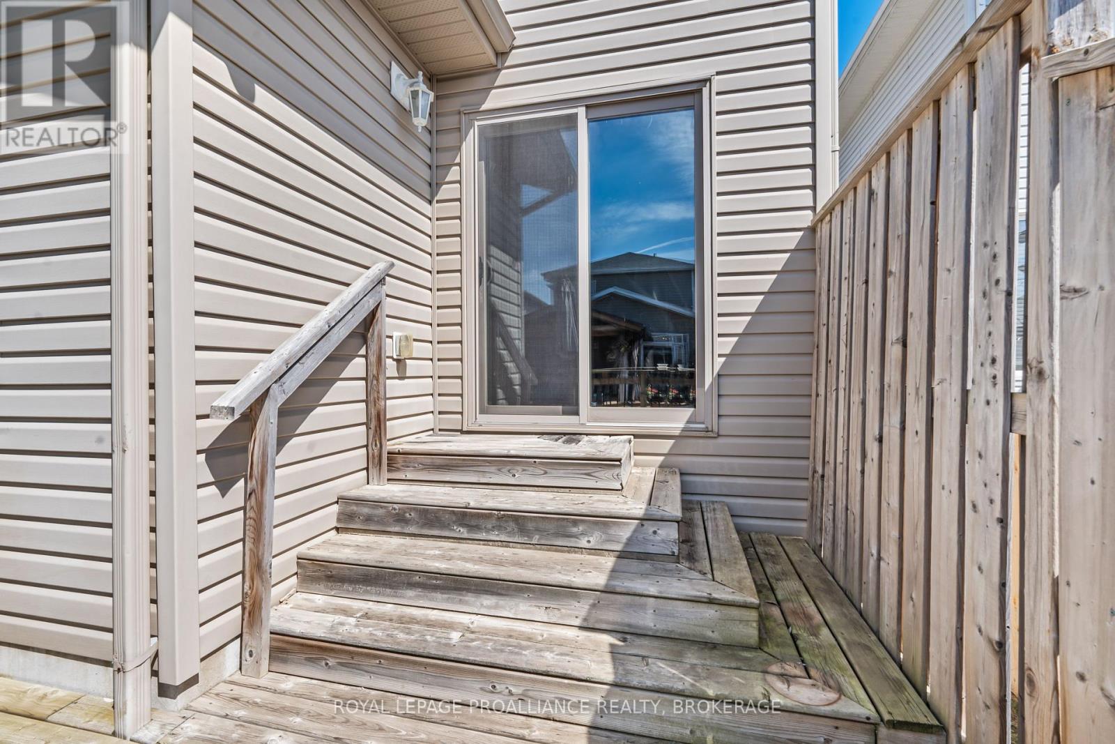 1584 Davenport Crescent, Kingston, Ontario K7P 0H5 - Photo 32 - X12354415