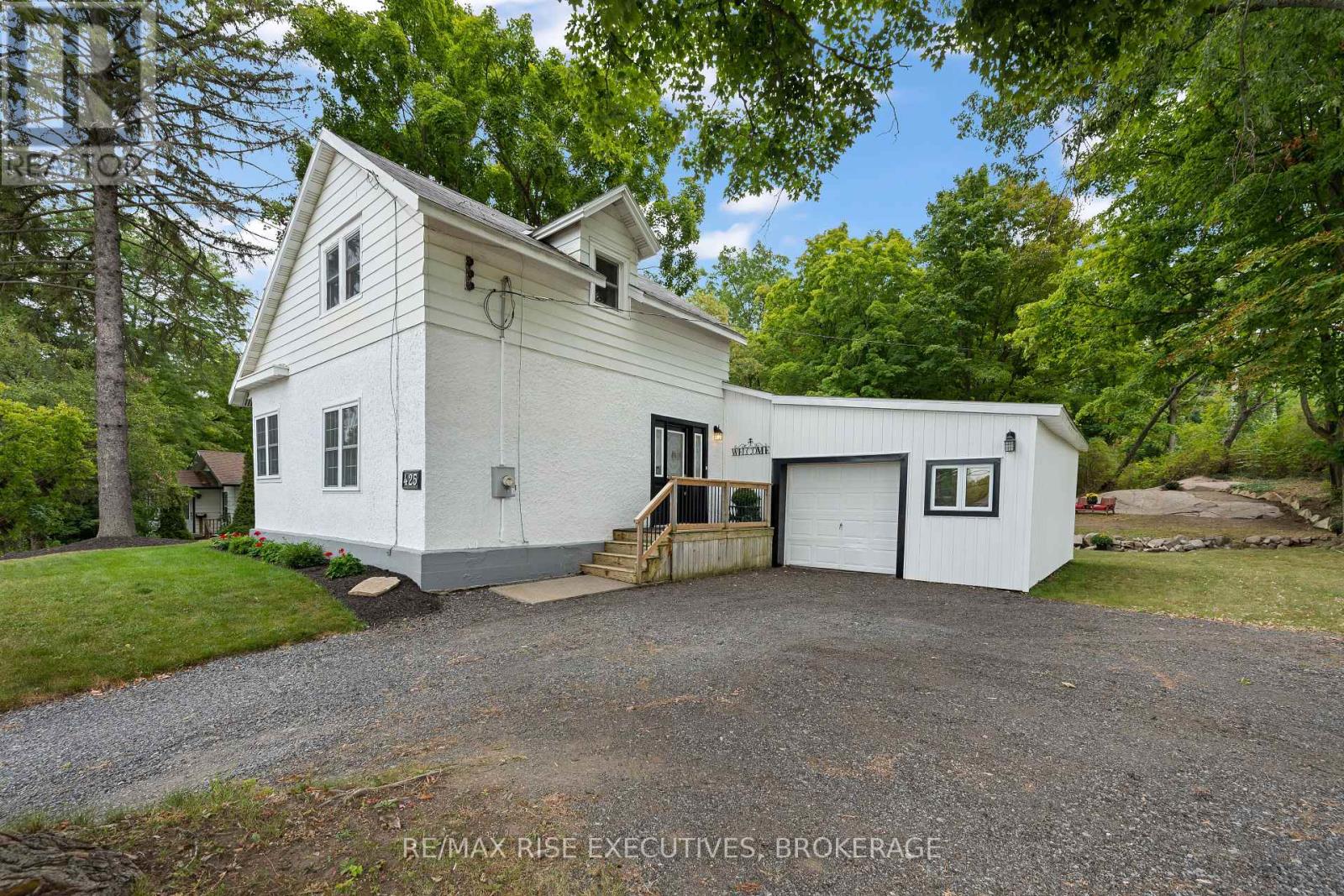425 KING STREET W, Gananoque, Ontario