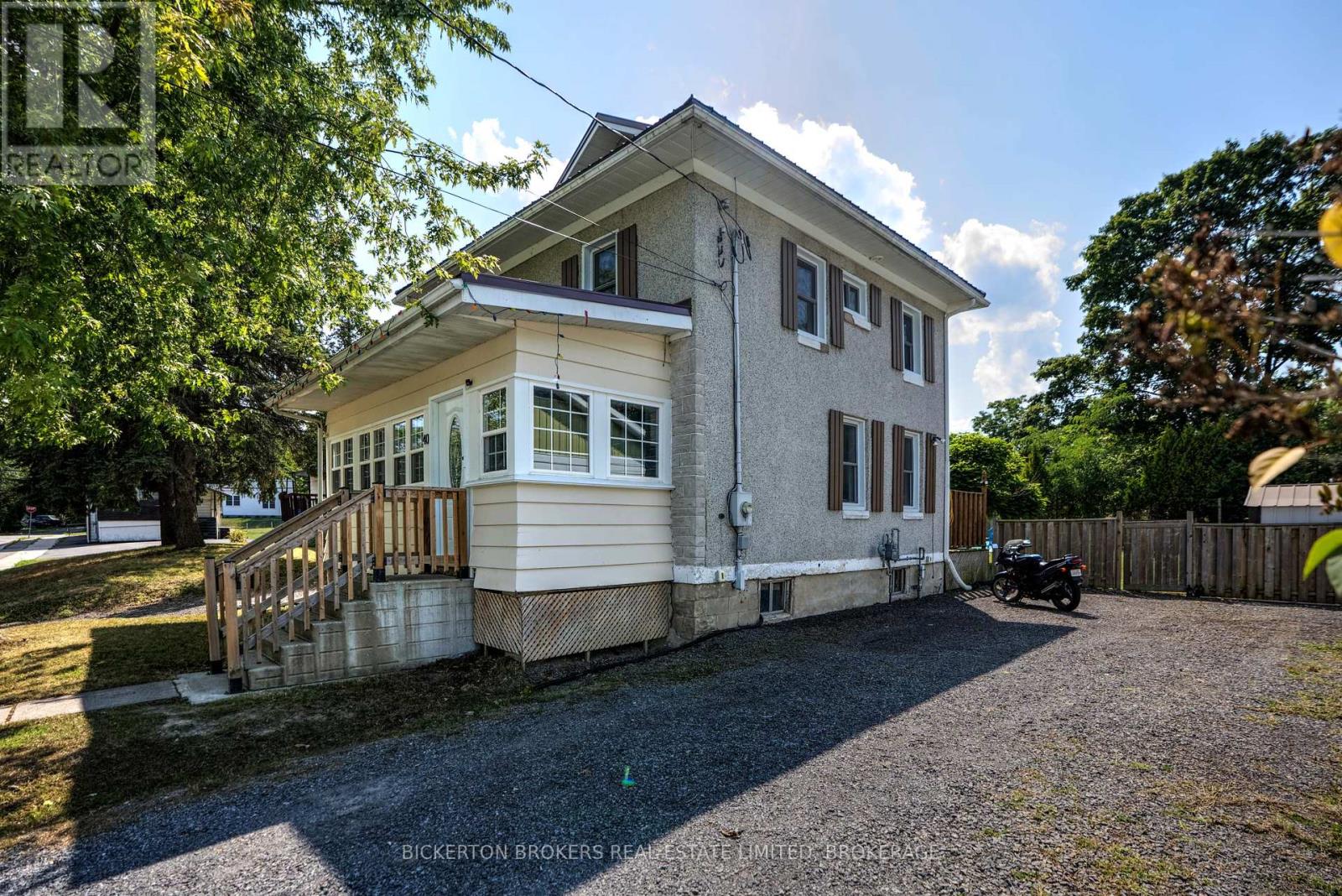 40 Elm Street, Gananoque, Ontario  K7G 2S7 - Photo 19 - X12358213