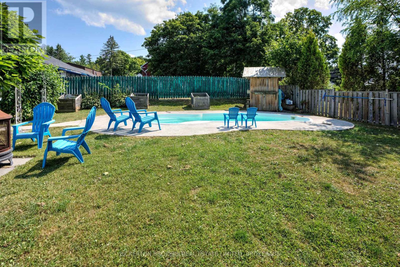 40 Elm Street, Gananoque, Ontario  K7G 2S7 - Photo 23 - X12358213