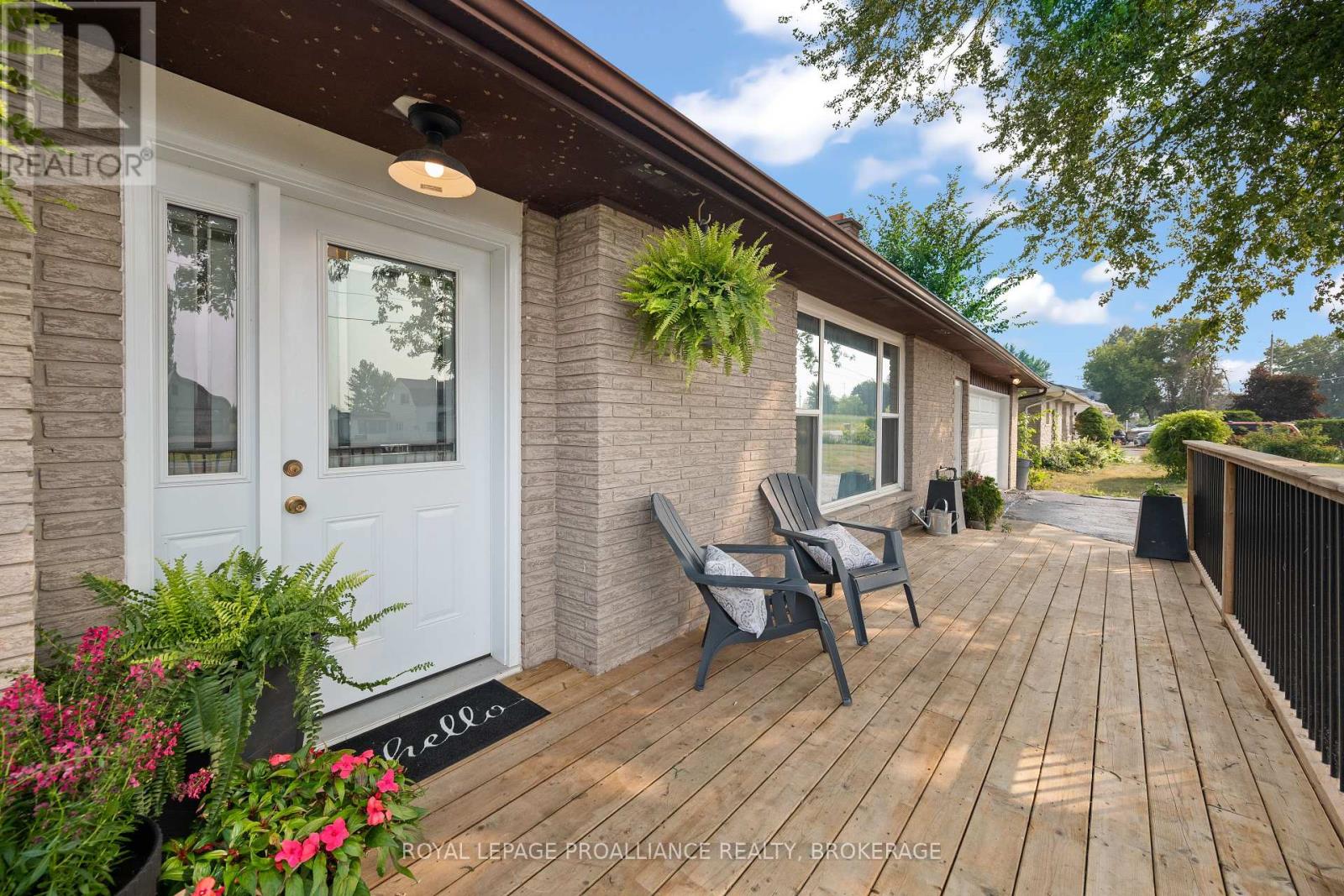 658 COUNTY ROAD 1 E, Greater Napanee, Ontario