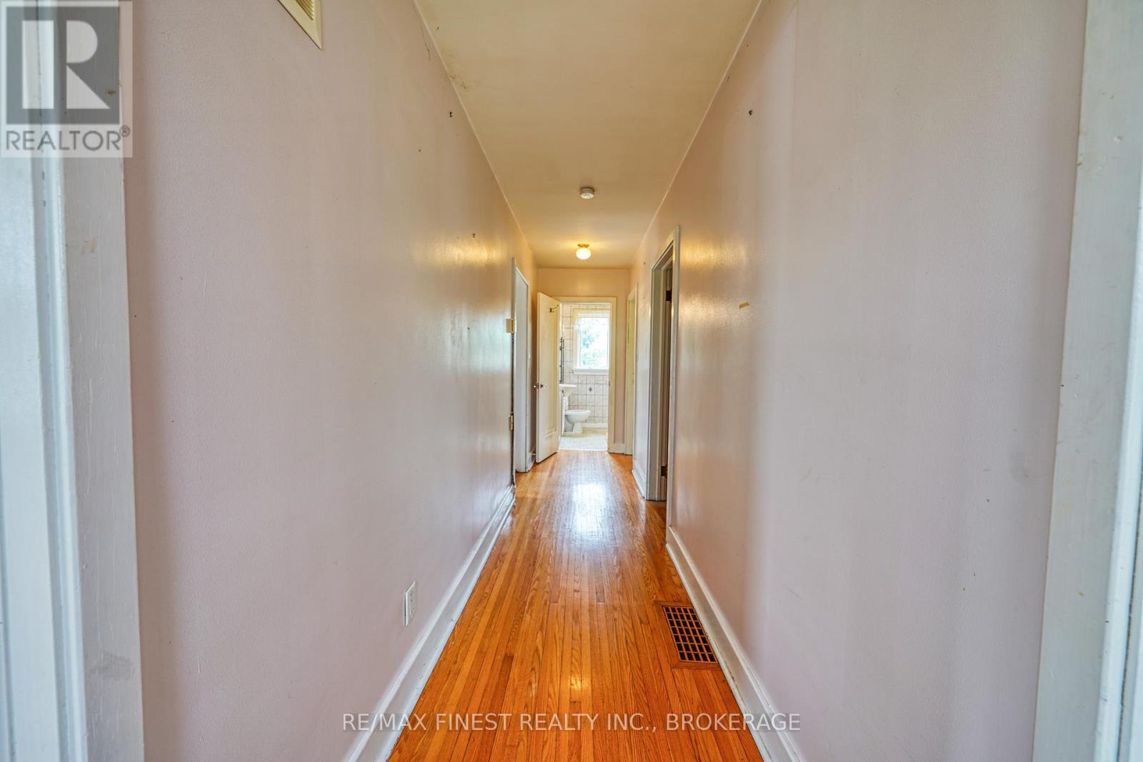 2073 Bath Road, Kingston, Ontario  K7M 8V9 - Photo 9 - X12367042
