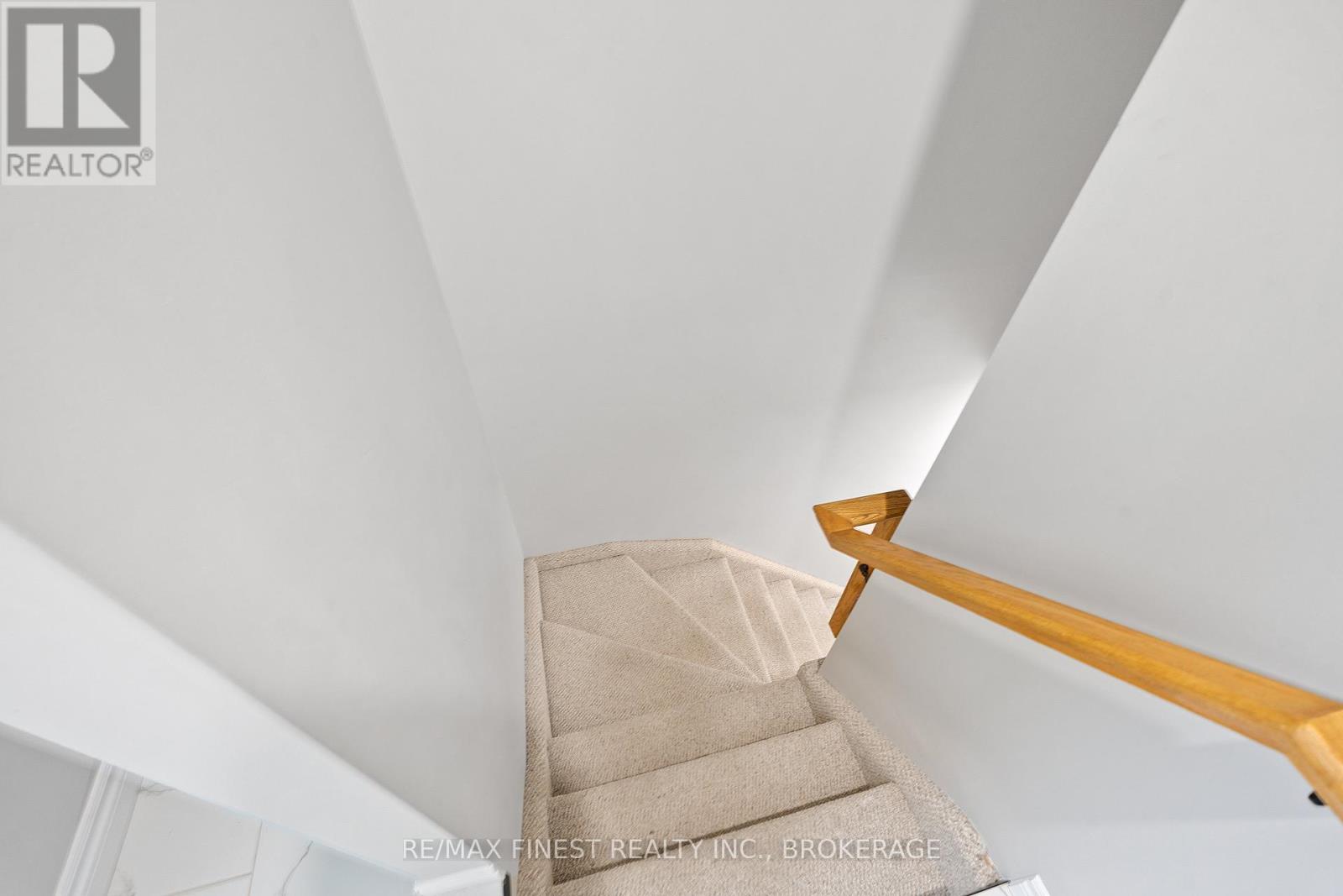 995 Swanfield Street, Kingston, Ontario K7M 0A6 - Photo 25 - X12368283